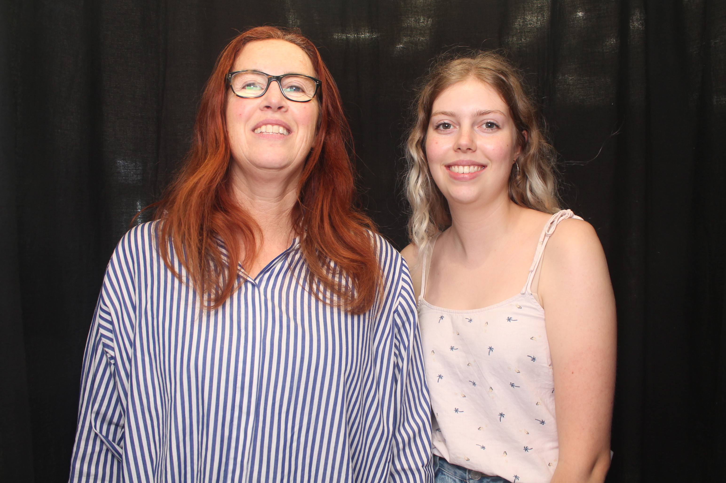 Bunnings - Porirua: 18 Dec 2022 | View more photos from the event at wgtngallery.classicphotobooths.co.nz/u/wgtncpbgallery/Bunnings-Porirua-18-Dec-2022