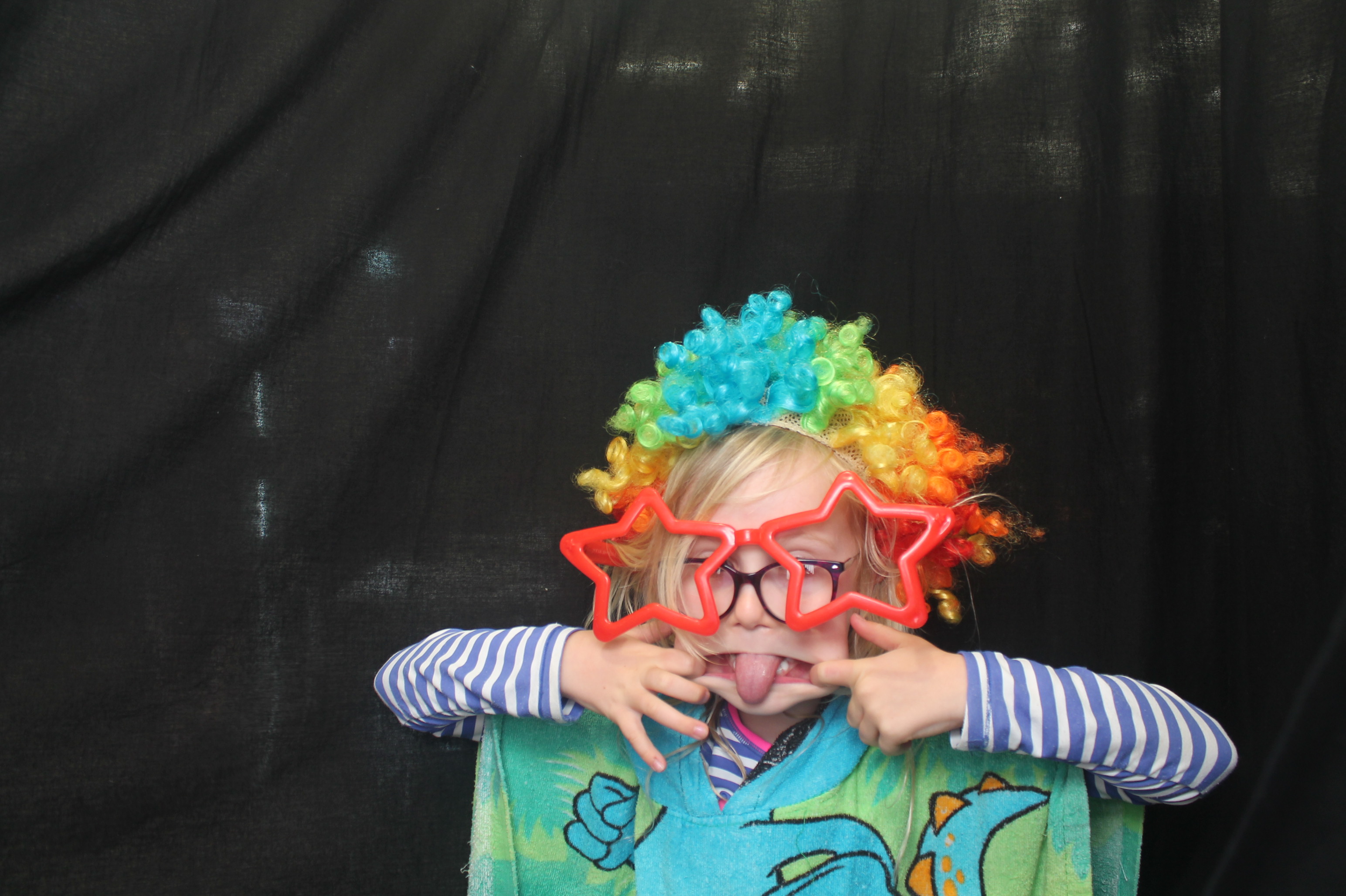 Bunnings - Porirua: 18 Dec 2022 | View more photos from the event at wgtngallery.classicphotobooths.co.nz/u/wgtncpbgallery/Bunnings-Porirua-18-Dec-2022