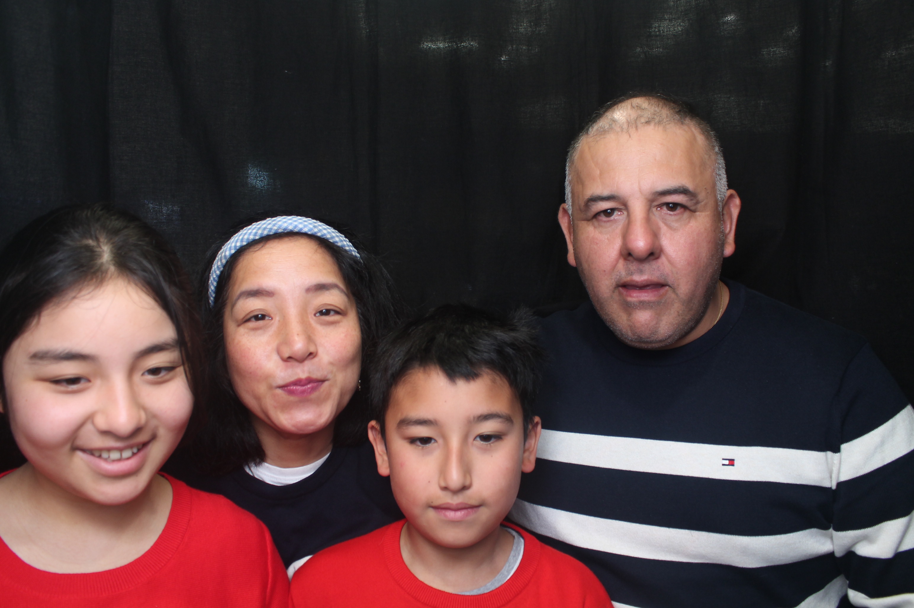 Bunnings - Porirua: 18 Dec 2022 | View more photos from the event at wgtngallery.classicphotobooths.co.nz/u/wgtncpbgallery/Bunnings-Porirua-18-Dec-2022