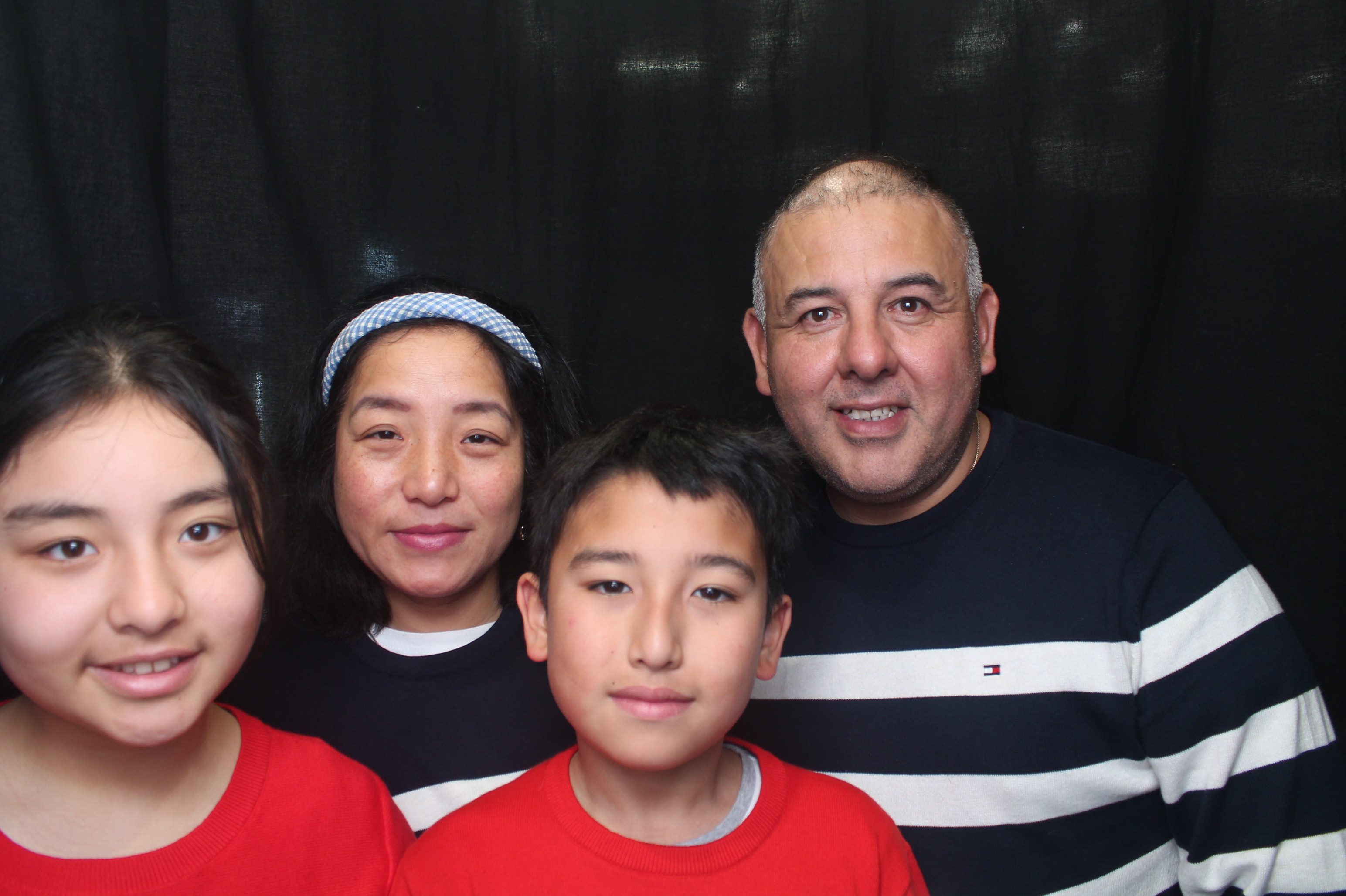 Bunnings - Porirua: 18 Dec 2022 | View more photos from the event at wgtngallery.classicphotobooths.co.nz/u/wgtncpbgallery/Bunnings-Porirua-18-Dec-2022