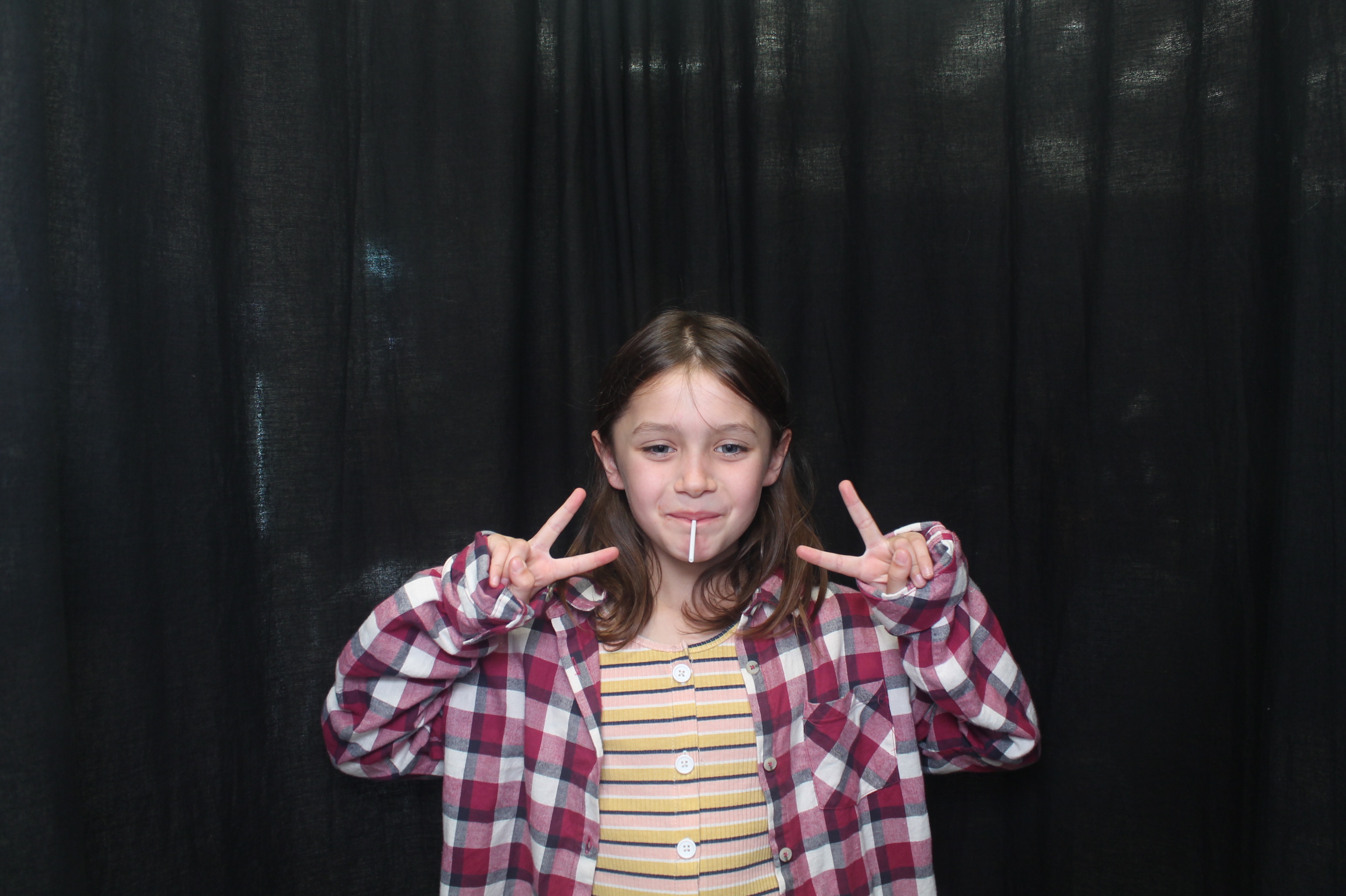 Bunnings - Porirua: 18 Dec 2022 | View more photos from the event at wgtngallery.classicphotobooths.co.nz/u/wgtncpbgallery/Bunnings-Porirua-18-Dec-2022