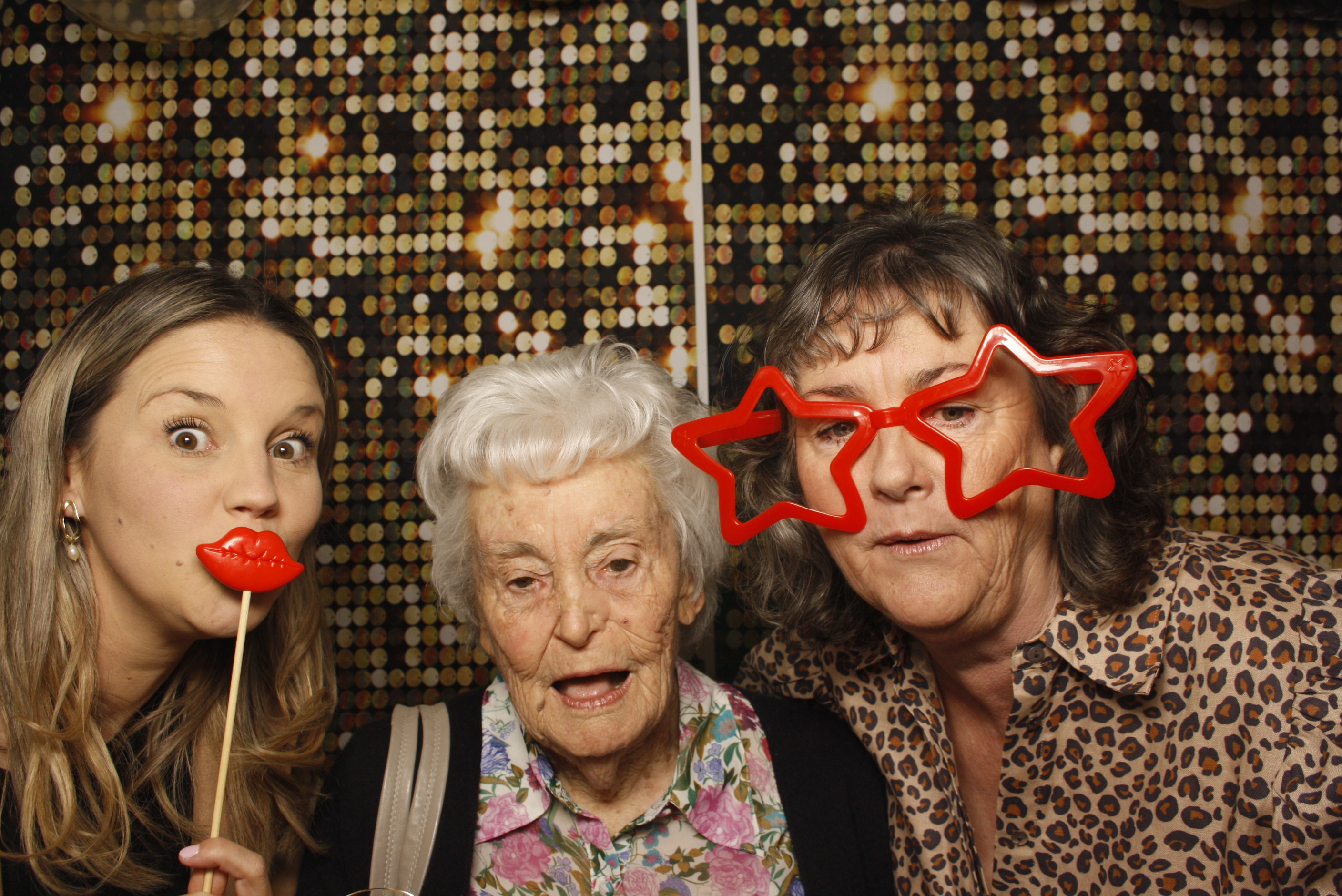 Claire Bishops' 90th Birthday Party! | View more photos from the event at wgtngallery.classicphotobooths.co.nz/u/wgtncpbgallery/Claire-Bishops-90th-Birthday-Party