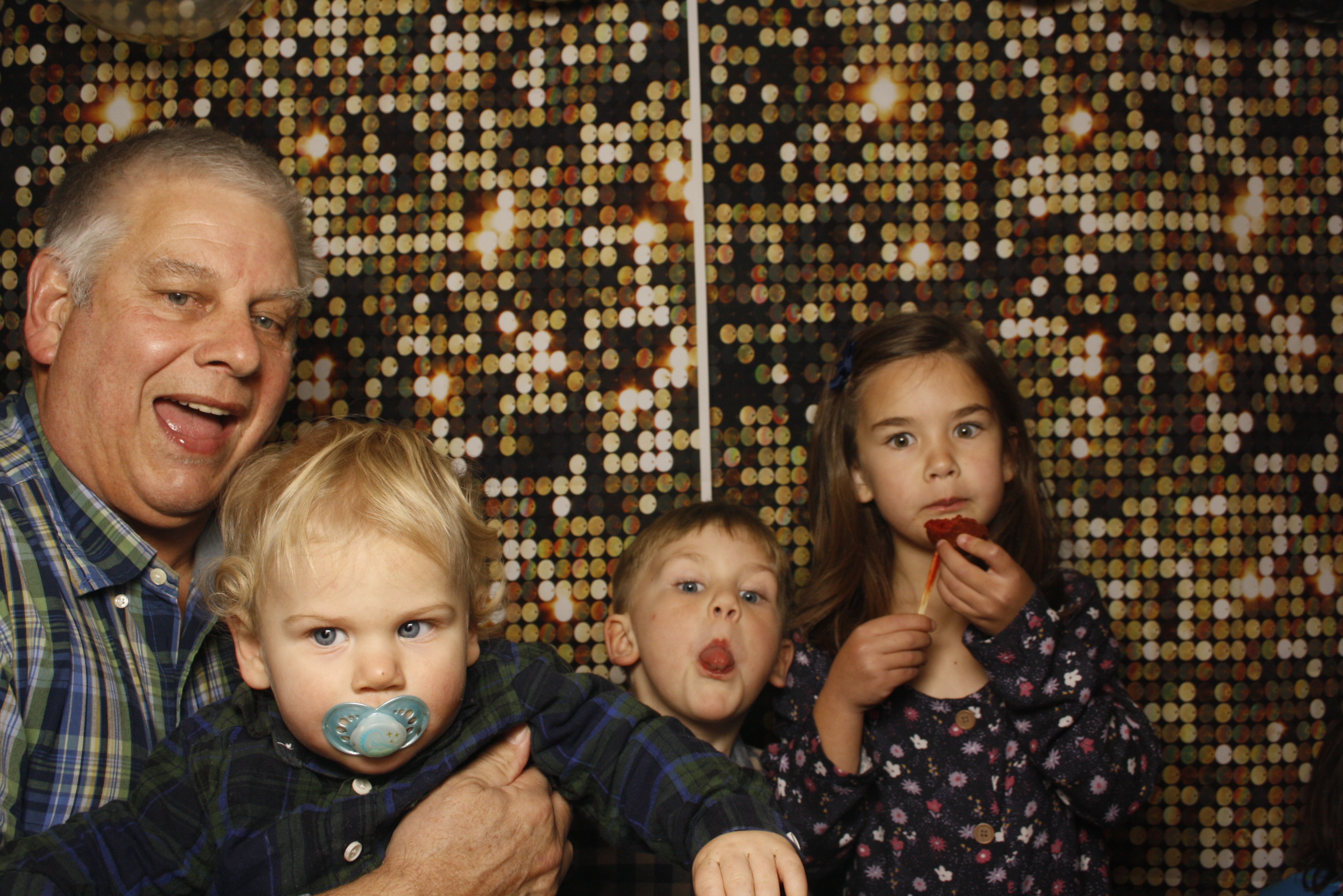 Claire Bishops' 90th Birthday Party! | View more photos from the event at wgtngallery.classicphotobooths.co.nz/u/wgtncpbgallery/Claire-Bishops-90th-Birthday-Party