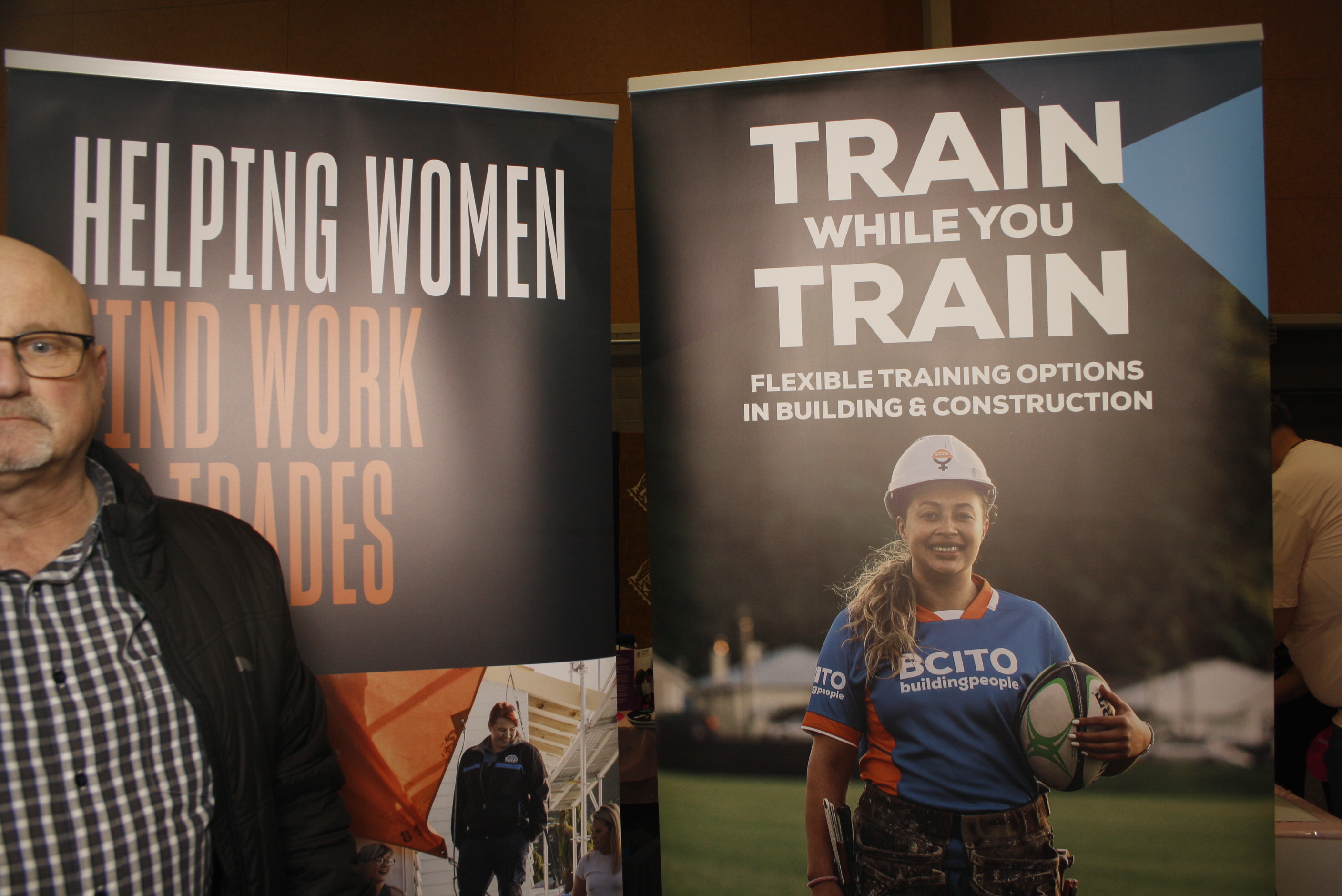 LA FALE - Jobs & Skills Expo 2022 | View more photos from the event at wgtngallery.classicphotobooths.co.nz/u/wgtncpbgallery/LA-FALE-Jobs-Skills-Expo-2022