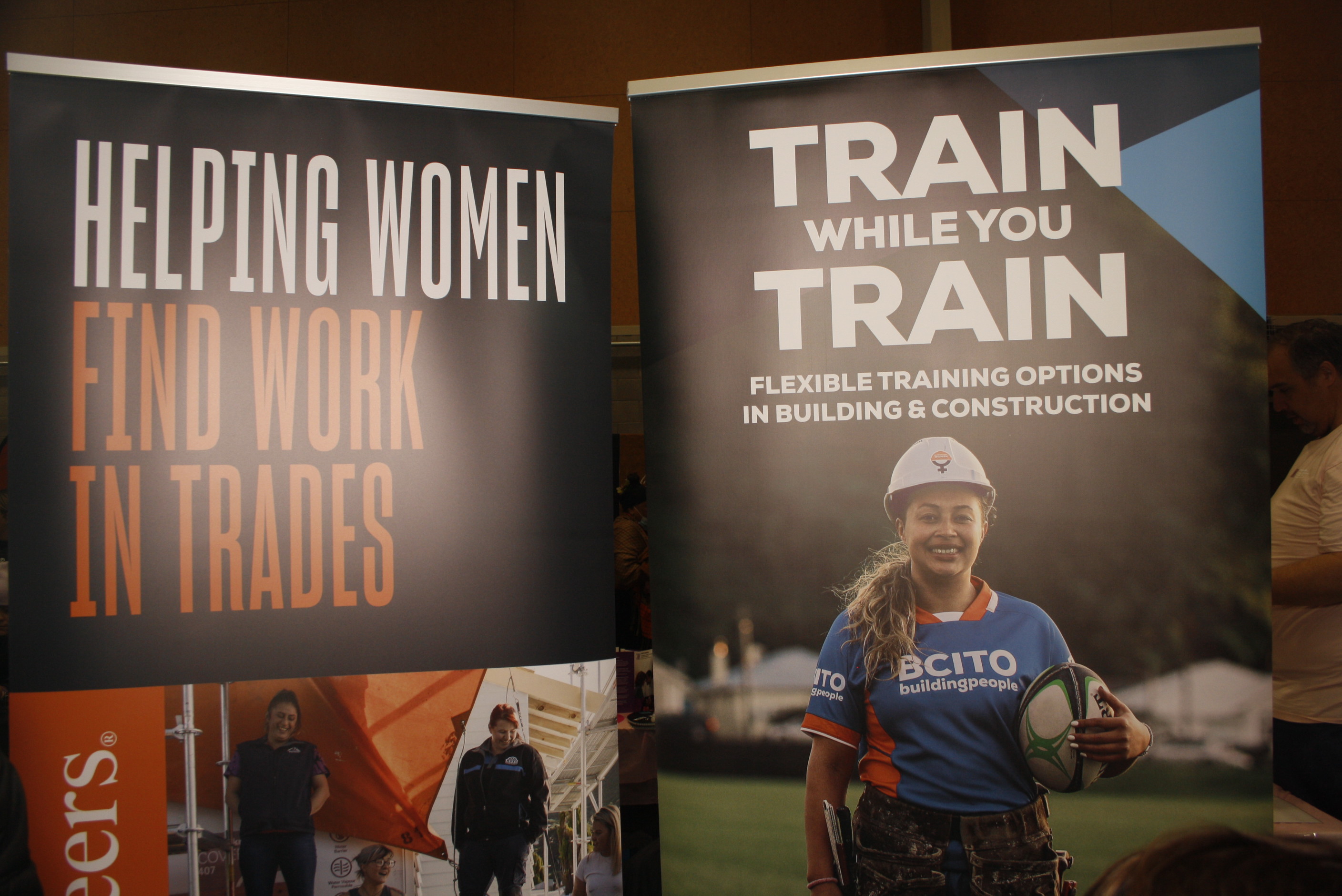 LA FALE - Jobs & Skills Expo 2022 | View more photos from the event at wgtngallery.classicphotobooths.co.nz/u/wgtncpbgallery/LA-FALE-Jobs-Skills-Expo-2022