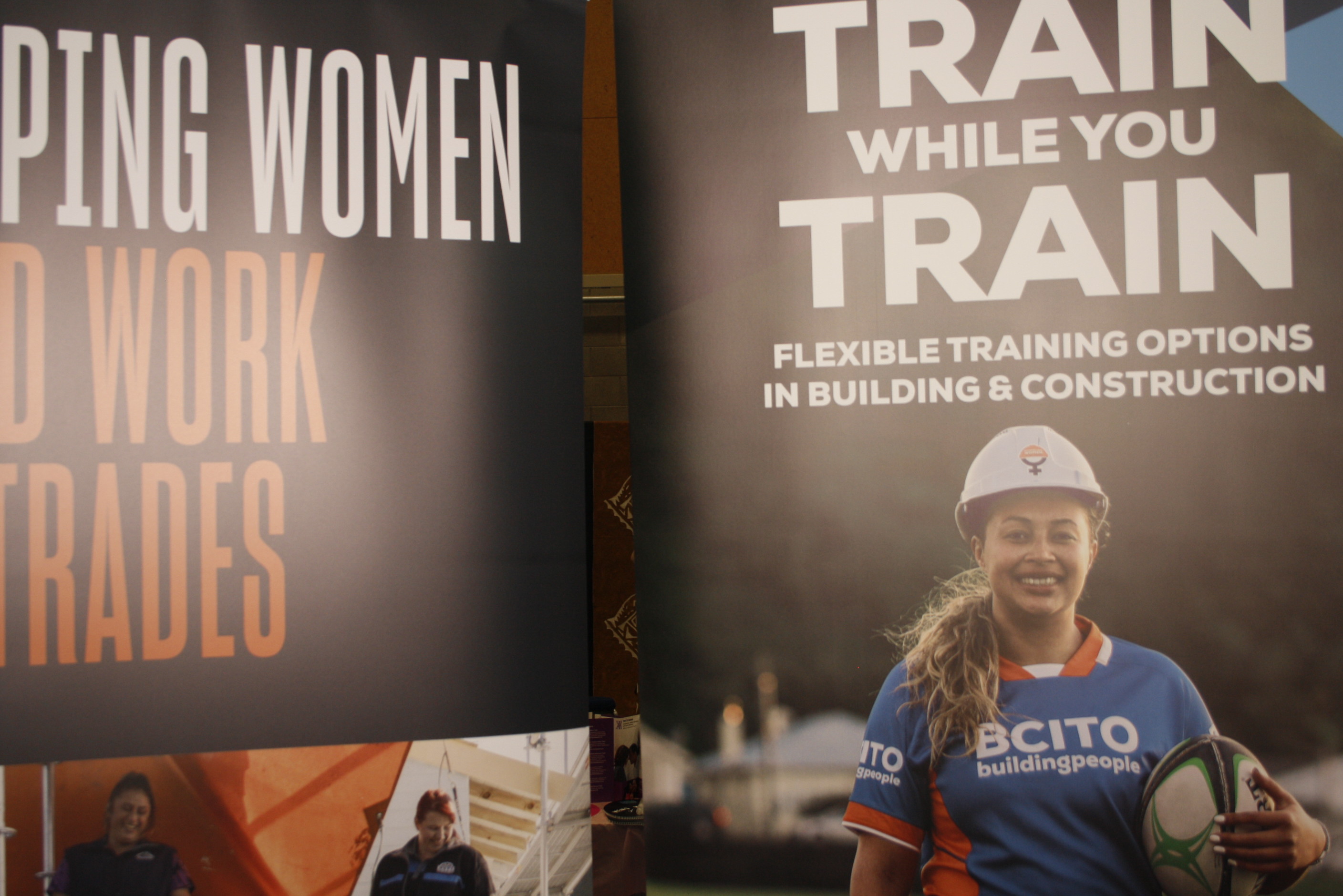 LA FALE - Jobs & Skills Expo 2022 | View more photos from the event at wgtngallery.classicphotobooths.co.nz/u/wgtncpbgallery/LA-FALE-Jobs-Skills-Expo-2022