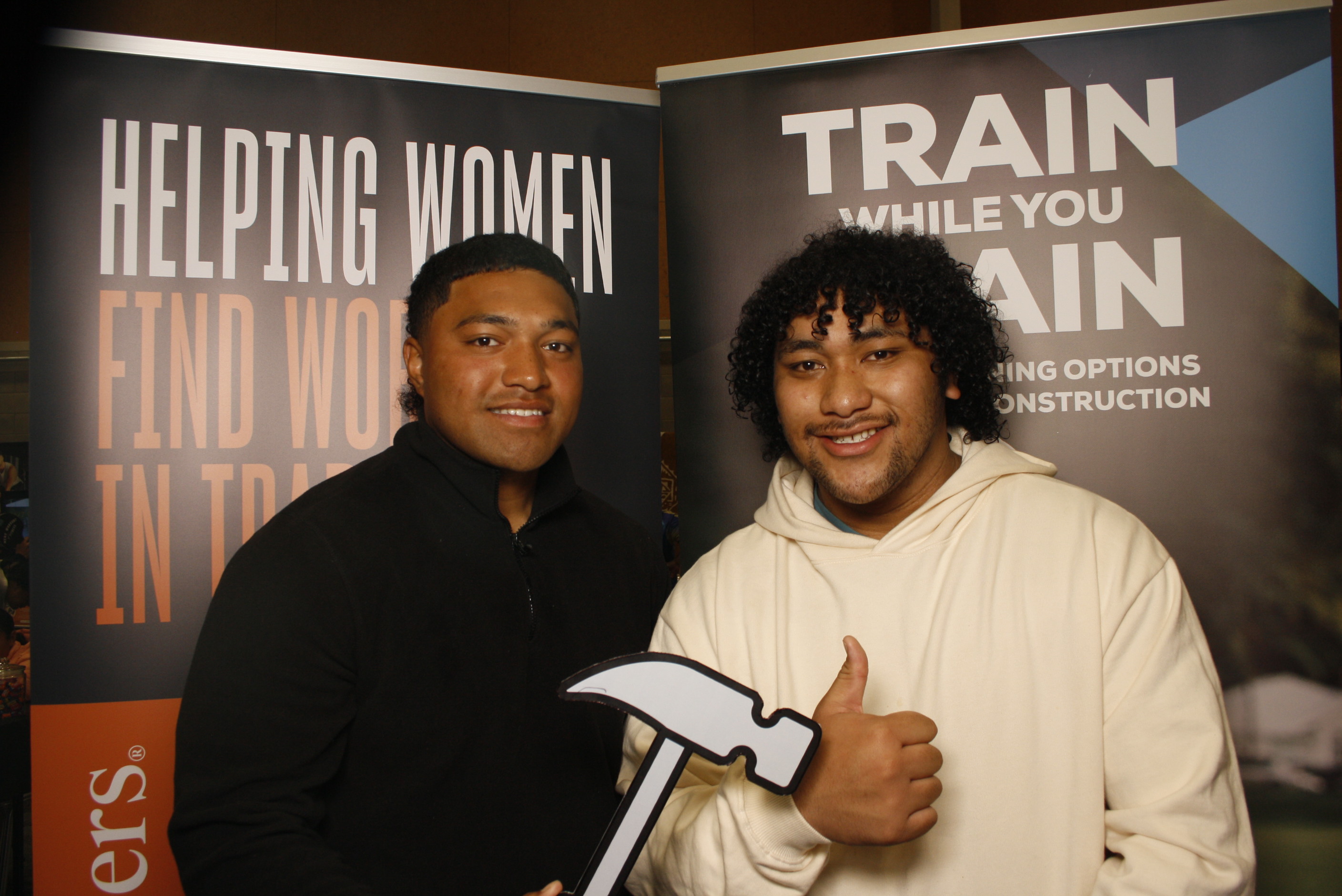 LA FALE - Jobs & Skills Expo 2022 | View more photos from the event at wgtngallery.classicphotobooths.co.nz/u/wgtncpbgallery/LA-FALE-Jobs-Skills-Expo-2022