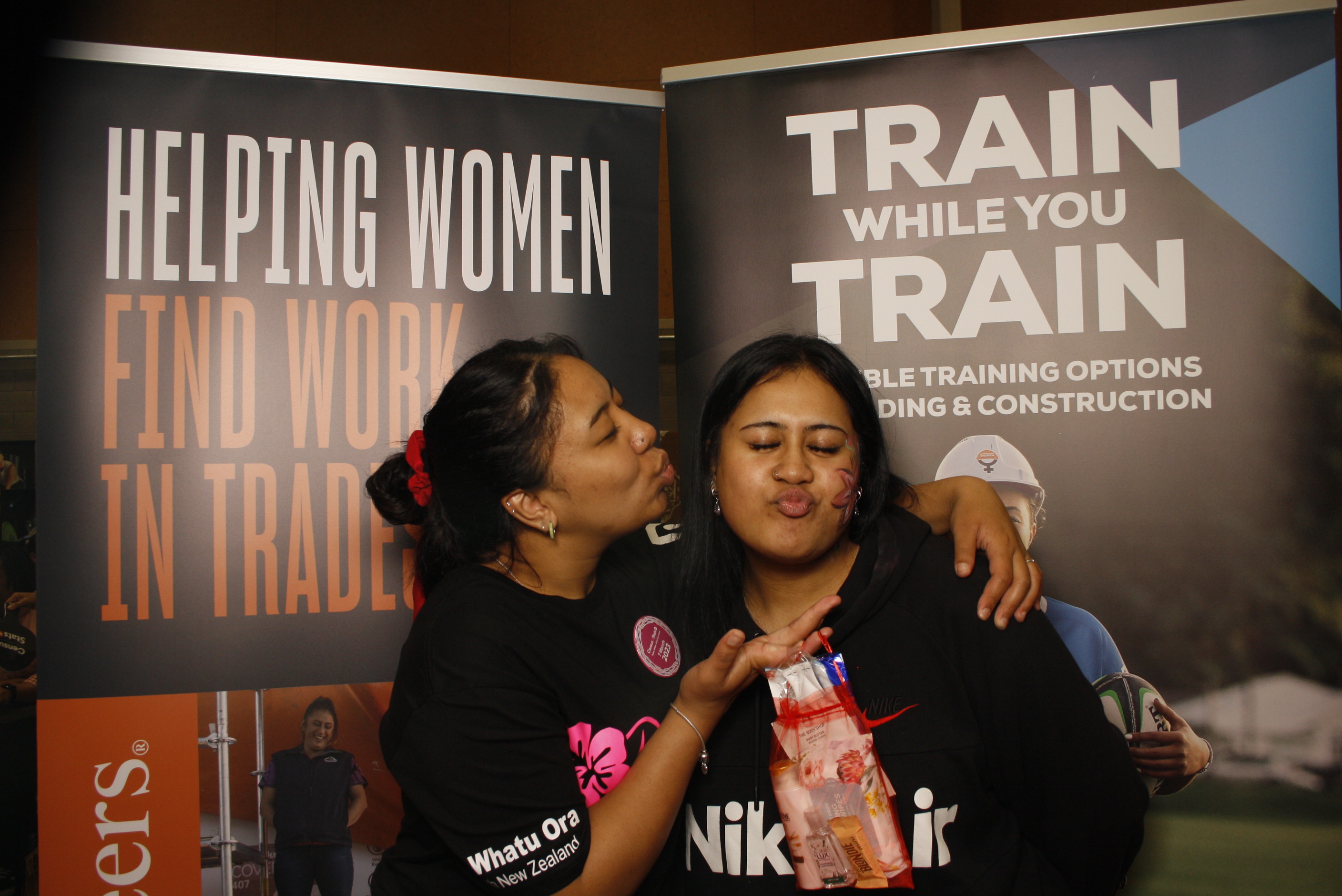 LA FALE - Jobs & Skills Expo 2022 | View more photos from the event at wgtngallery.classicphotobooths.co.nz/u/wgtncpbgallery/LA-FALE-Jobs-Skills-Expo-2022