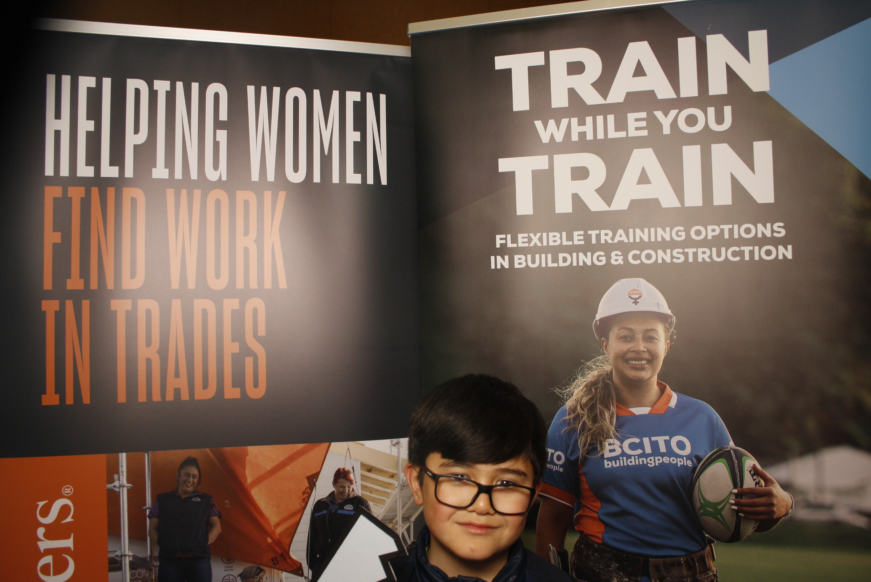 LA FALE - Jobs & Skills Expo 2022 | View more photos from the event at wgtngallery.classicphotobooths.co.nz/u/wgtncpbgallery/LA-FALE-Jobs-Skills-Expo-2022