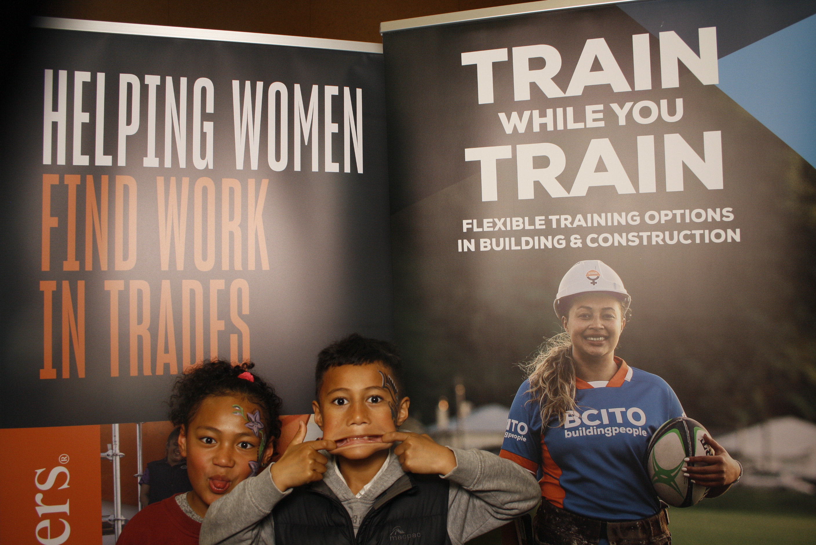 LA FALE - Jobs & Skills Expo 2022 | View more photos from the event at wgtngallery.classicphotobooths.co.nz/u/wgtncpbgallery/LA-FALE-Jobs-Skills-Expo-2022