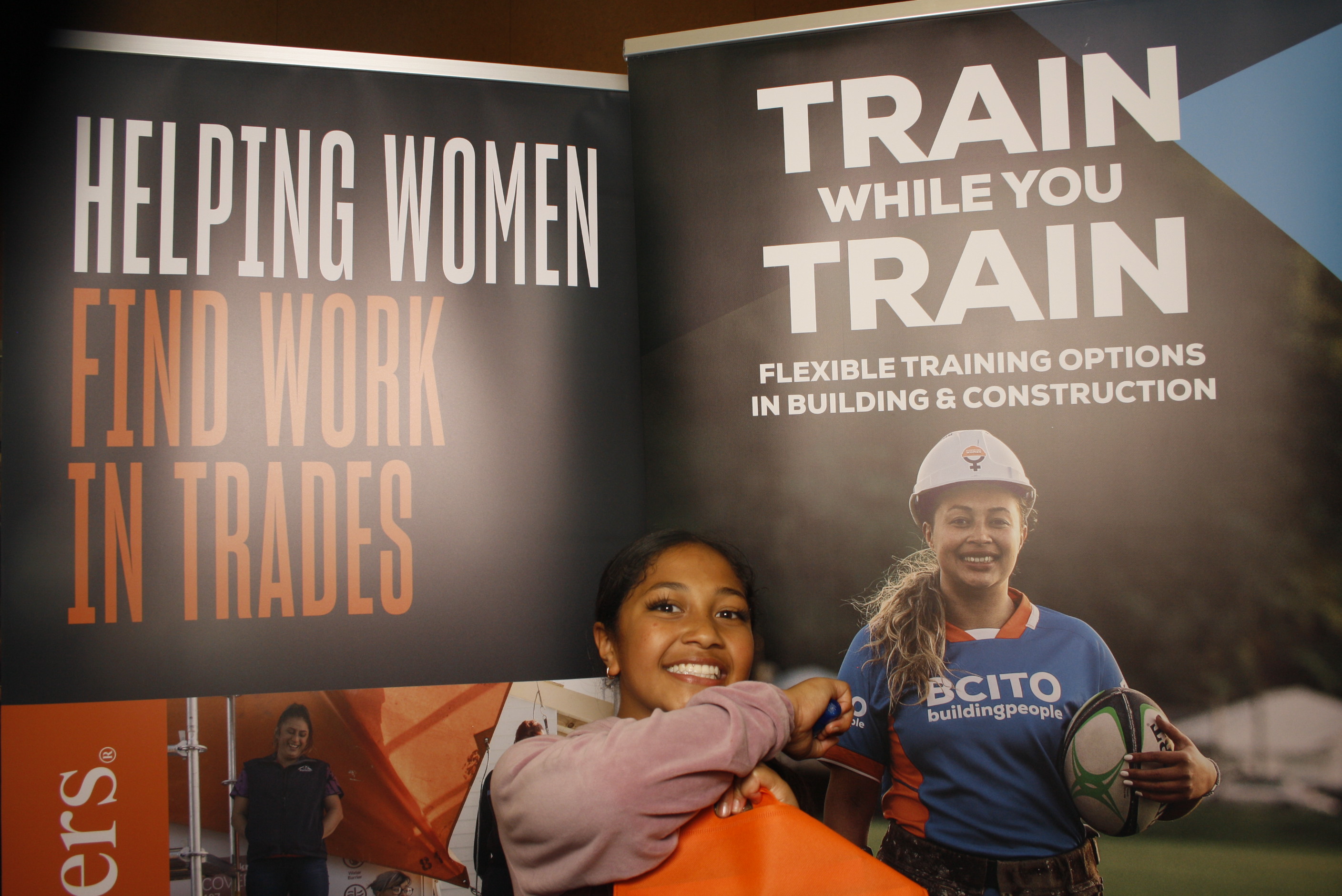 LA FALE - Jobs & Skills Expo 2022 | View more photos from the event at wgtngallery.classicphotobooths.co.nz/u/wgtncpbgallery/LA-FALE-Jobs-Skills-Expo-2022