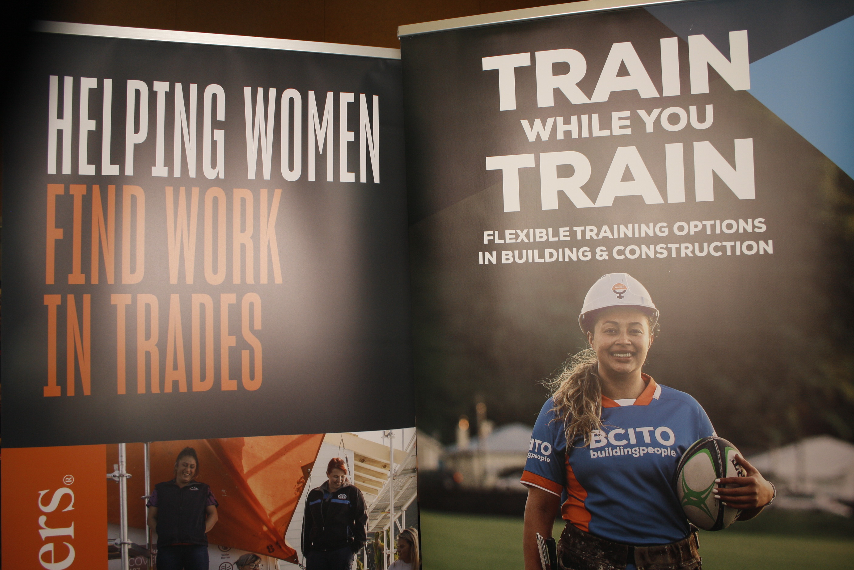 LA FALE - Jobs & Skills Expo 2022 | View more photos from the event at wgtngallery.classicphotobooths.co.nz/u/wgtncpbgallery/LA-FALE-Jobs-Skills-Expo-2022