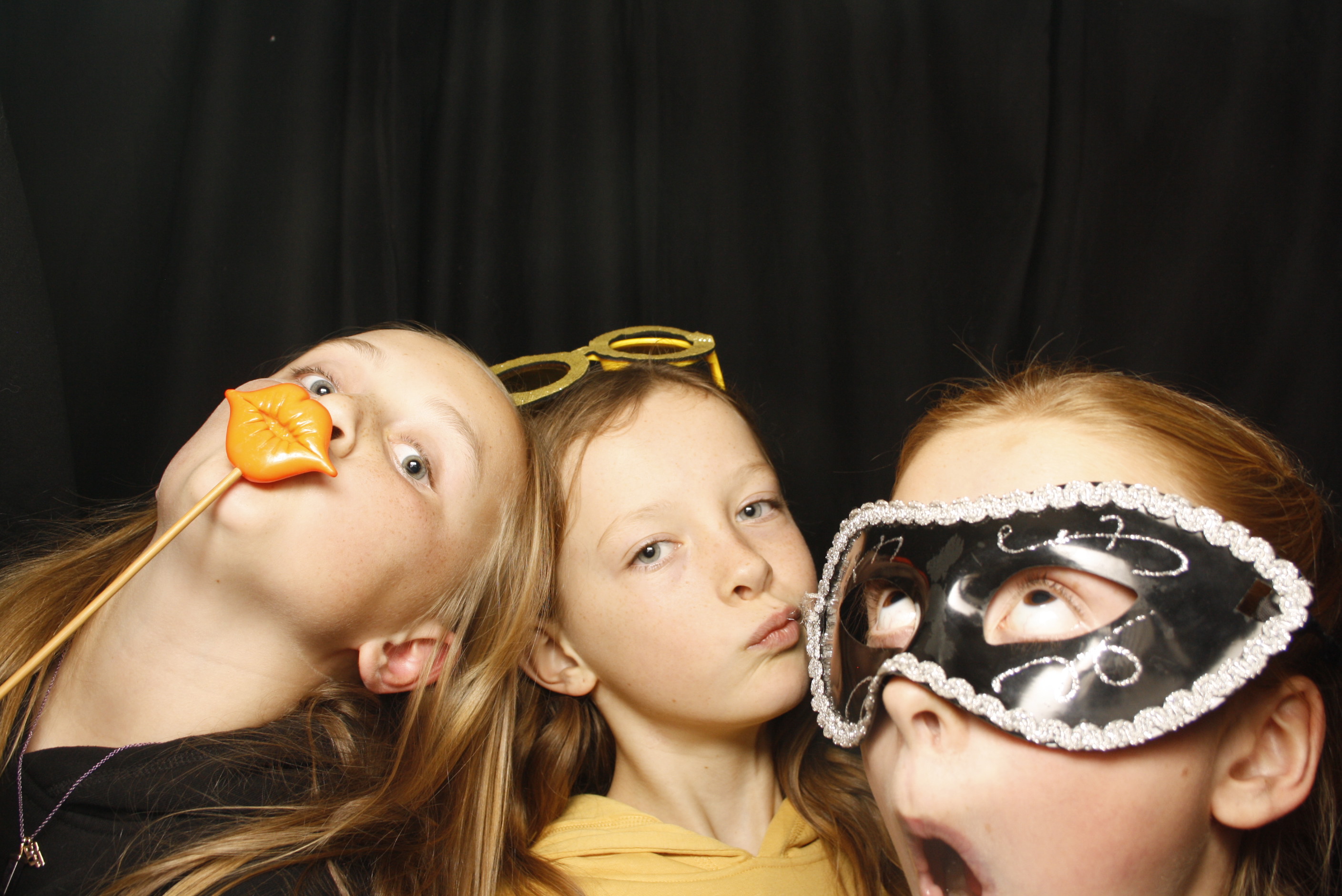 Mia & Lexi's 12th Birthday  | View more photos from the event at wgtngallery.classicphotobooths.co.nz/u/wgtncpbgallery/Mia-Lexis-12th-Birthday