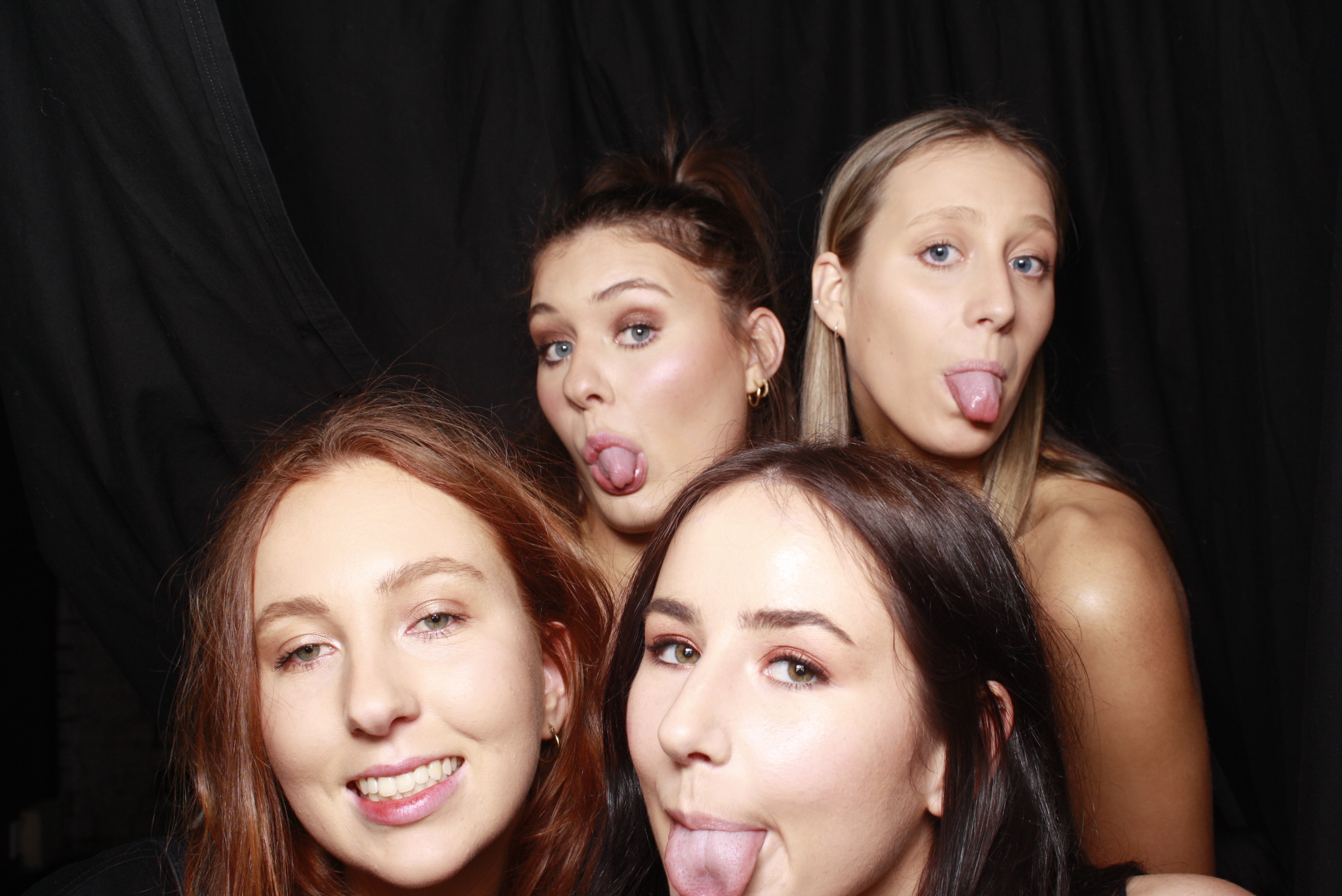 Nicole's 21st... 2022 | View more photos from the event at wgtngallery.classicphotobooths.co.nz/u/wgtncpbgallery/Nicoles-21st-2022