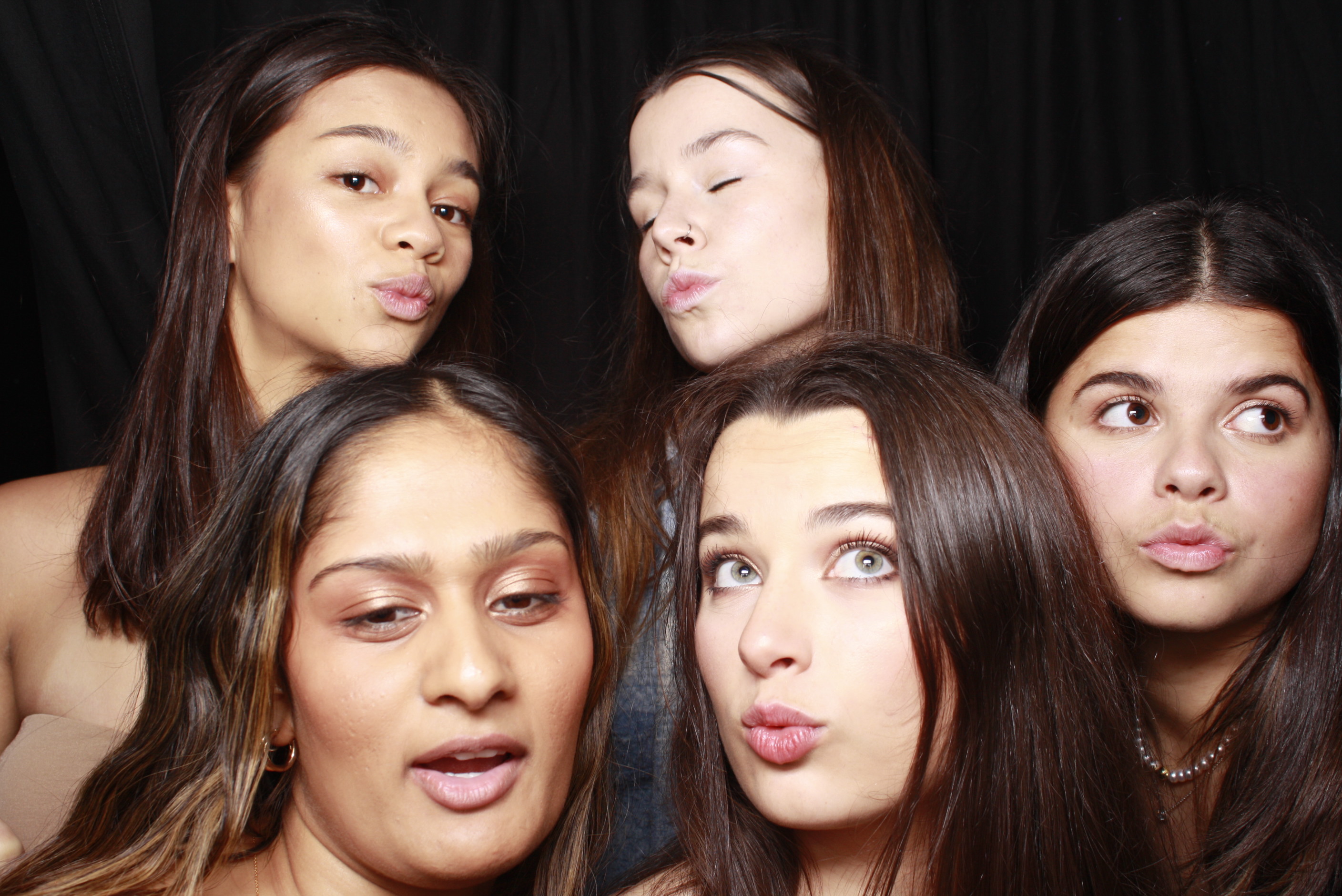 Nicole's 21st... 2022 | View more photos from the event at wgtngallery.classicphotobooths.co.nz/u/wgtncpbgallery/Nicoles-21st-2022