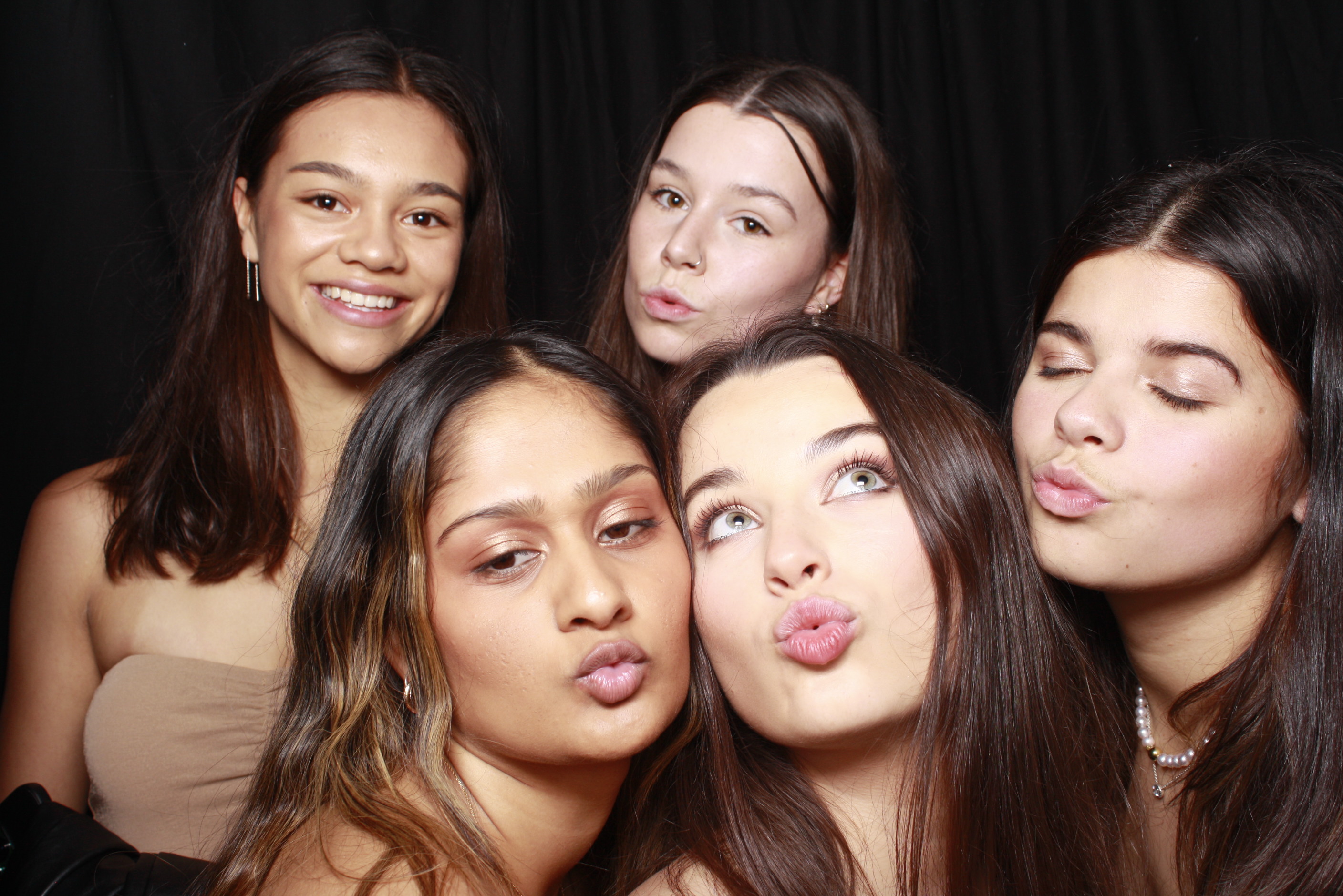 Nicole's 21st... 2022 | View more photos from the event at wgtngallery.classicphotobooths.co.nz/u/wgtncpbgallery/Nicoles-21st-2022