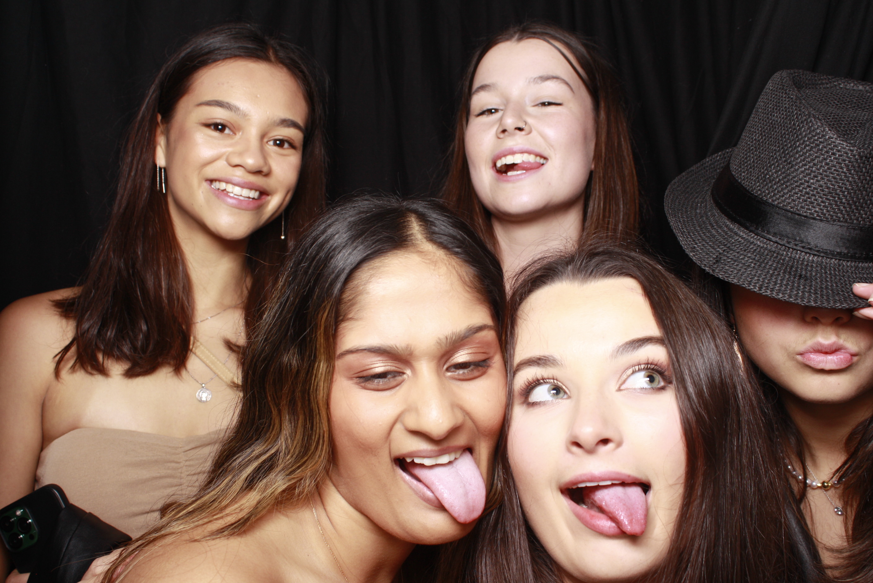 Nicole's 21st... 2022 | View more photos from the event at wgtngallery.classicphotobooths.co.nz/u/wgtncpbgallery/Nicoles-21st-2022