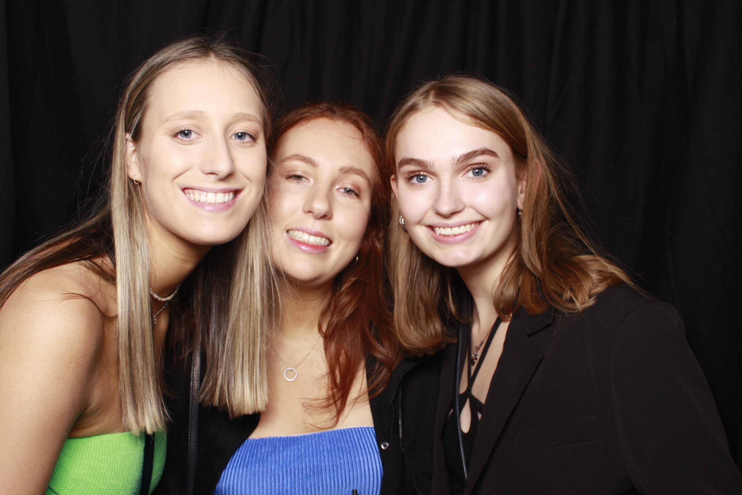 Nicole's 21st... 2022 | View more photos from the event at wgtngallery.classicphotobooths.co.nz/u/wgtncpbgallery/Nicoles-21st-2022