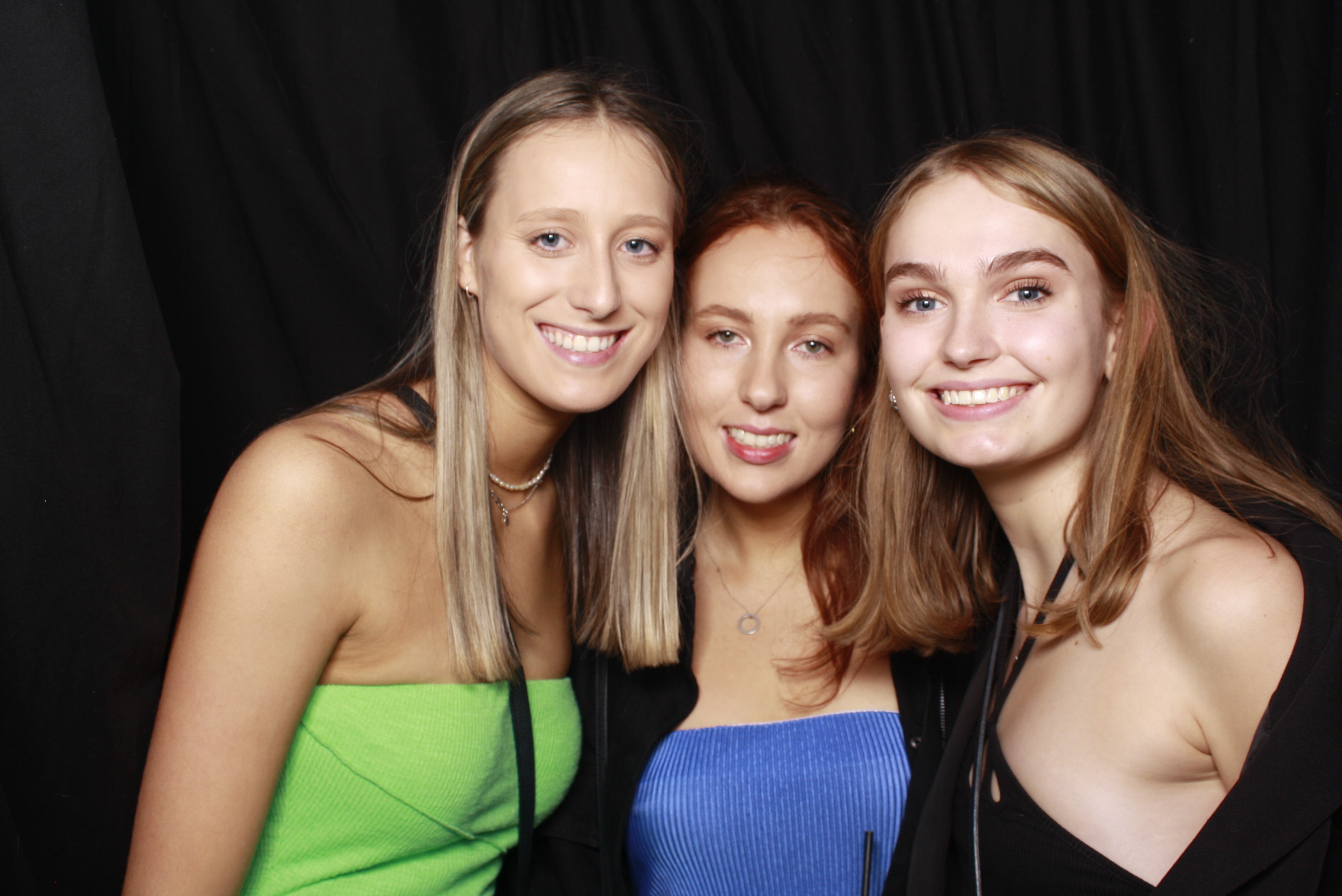 Nicole's 21st... 2022 | View more photos from the event at wgtngallery.classicphotobooths.co.nz/u/wgtncpbgallery/Nicoles-21st-2022