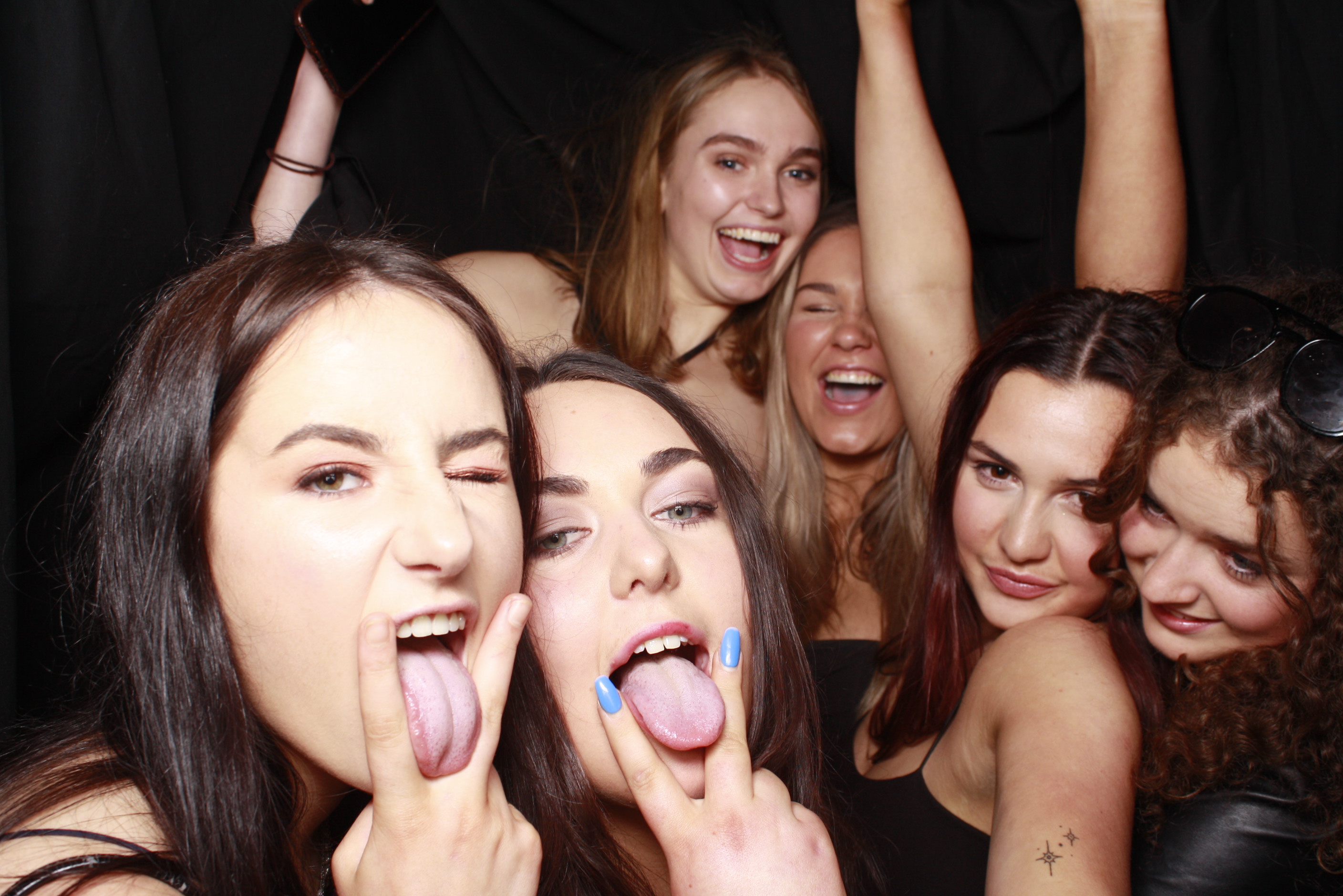 Nicole's 21st... 2022 | View more photos from the event at wgtngallery.classicphotobooths.co.nz/u/wgtncpbgallery/Nicoles-21st-2022