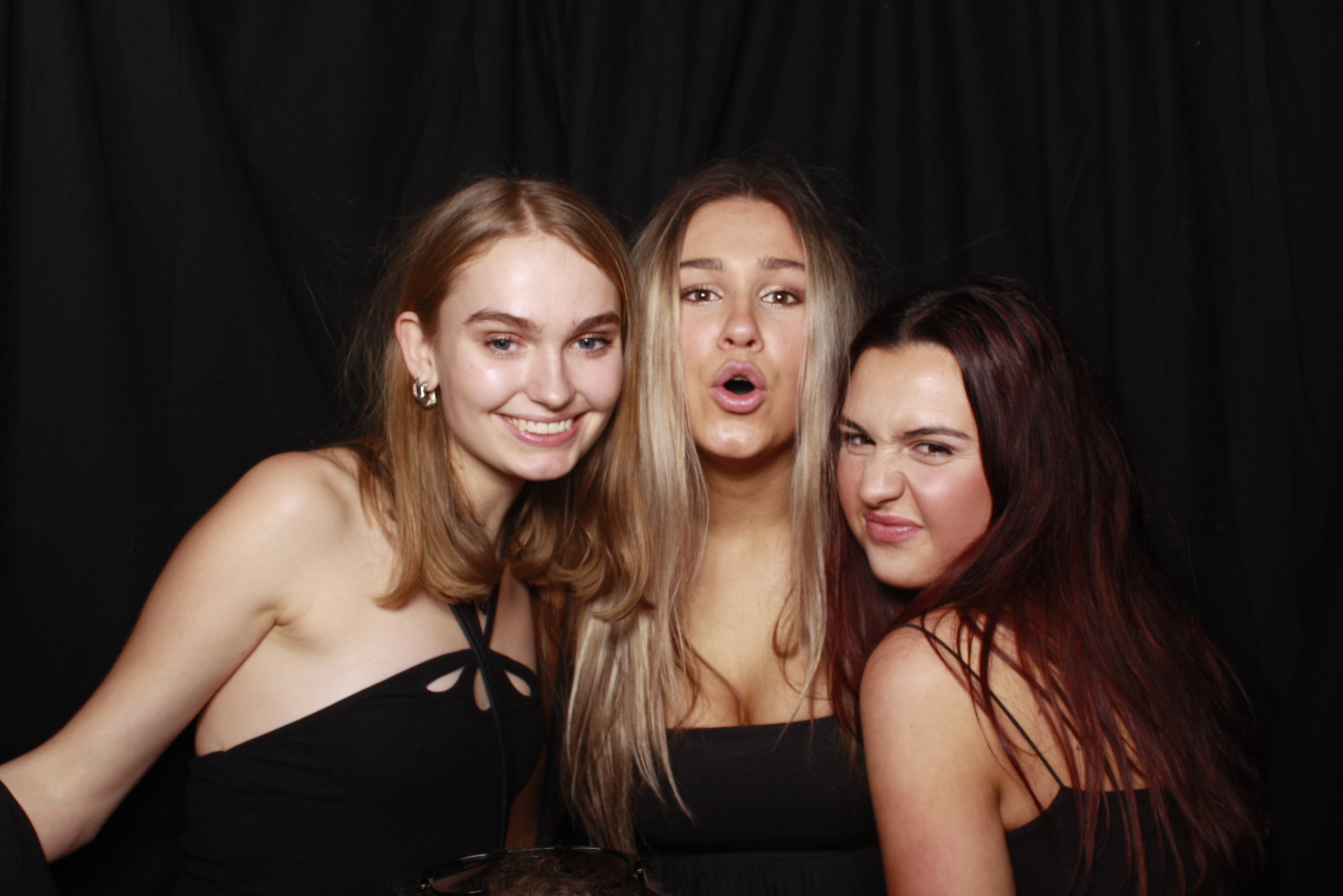 Nicole's 21st... 2022 | View more photos from the event at wgtngallery.classicphotobooths.co.nz/u/wgtncpbgallery/Nicoles-21st-2022