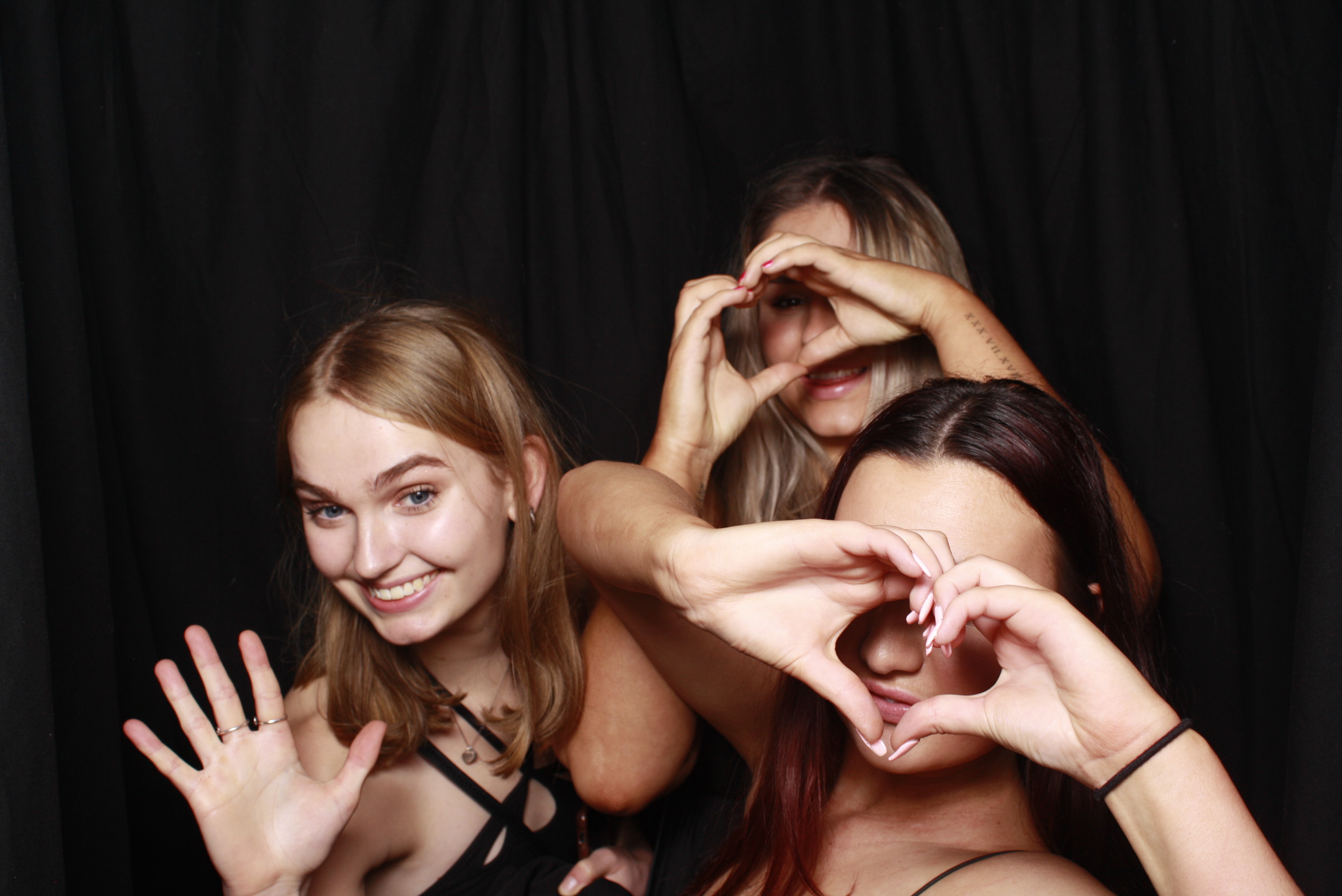 Nicole's 21st... 2022 | View more photos from the event at wgtngallery.classicphotobooths.co.nz/u/wgtncpbgallery/Nicoles-21st-2022