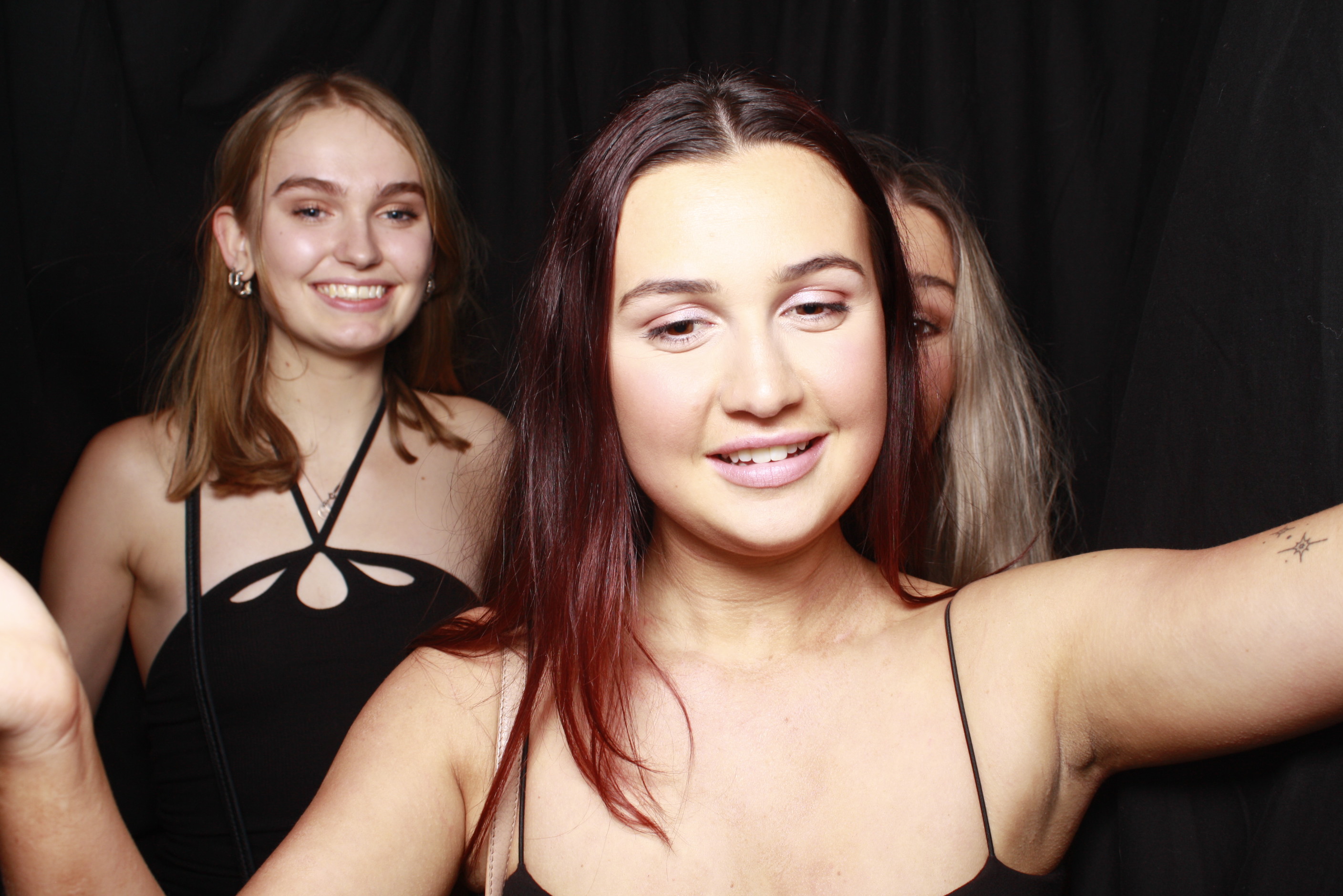 Nicole's 21st... 2022 | View more photos from the event at wgtngallery.classicphotobooths.co.nz/u/wgtncpbgallery/Nicoles-21st-2022