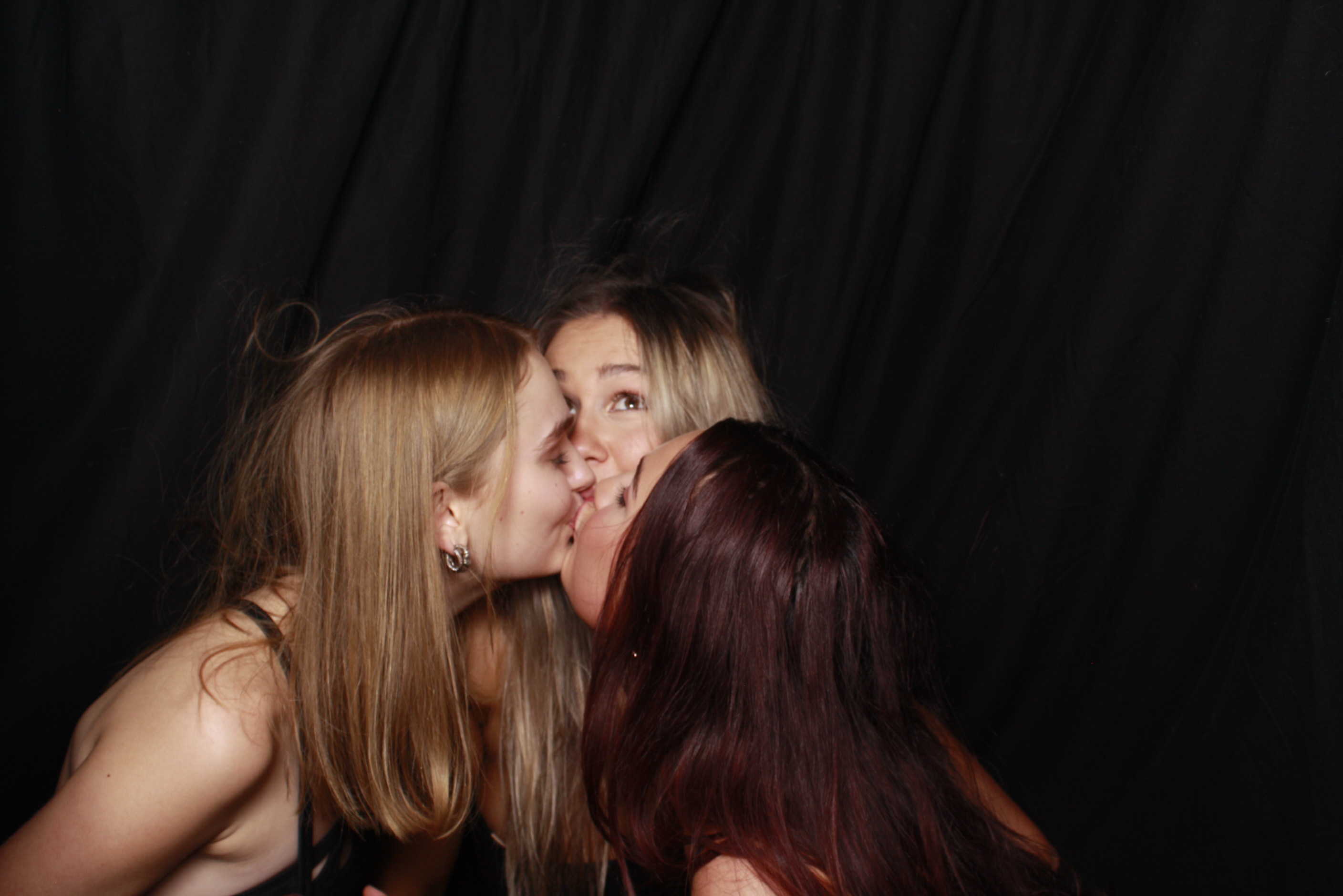 Nicole's 21st... 2022 | View more photos from the event at wgtngallery.classicphotobooths.co.nz/u/wgtncpbgallery/Nicoles-21st-2022