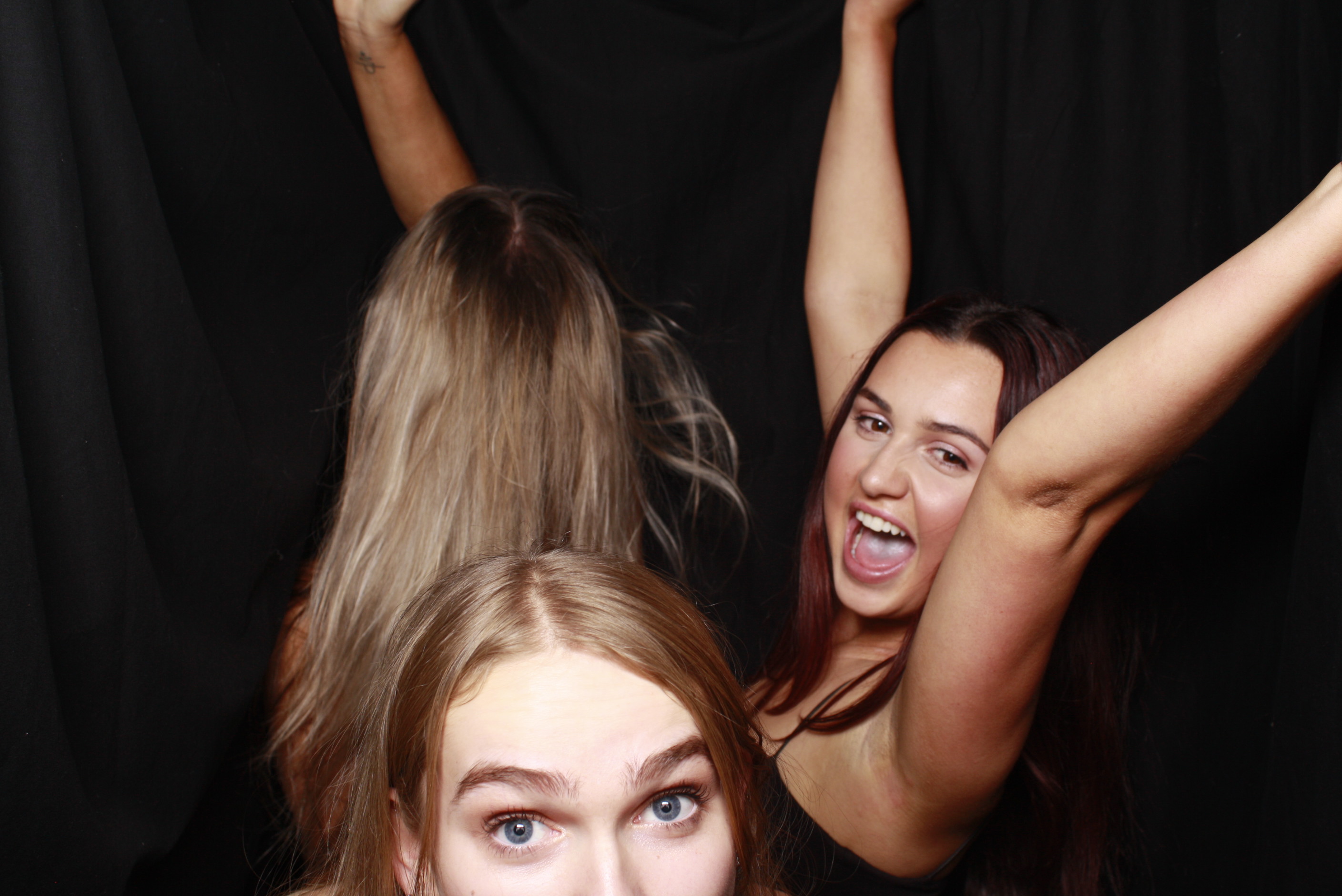 Nicole's 21st... 2022 | View more photos from the event at wgtngallery.classicphotobooths.co.nz/u/wgtncpbgallery/Nicoles-21st-2022