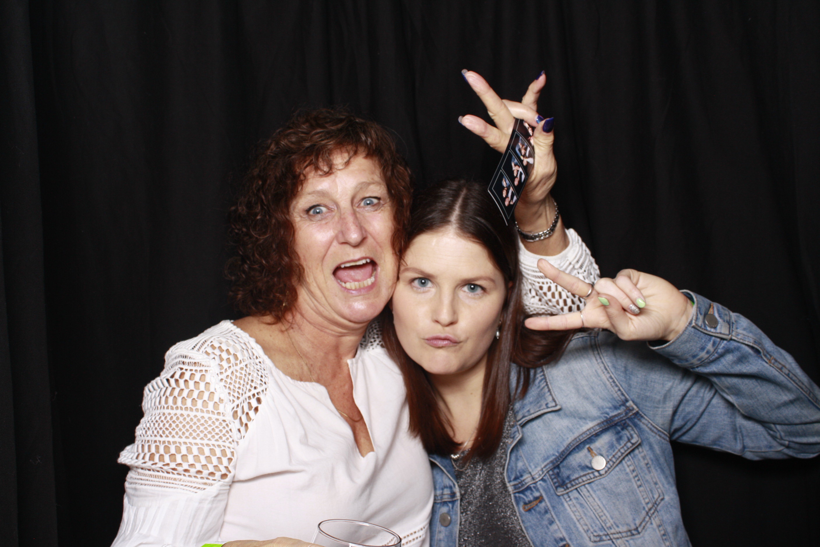 Nicole's 21st... 2022 | View more photos from the event at wgtngallery.classicphotobooths.co.nz/u/wgtncpbgallery/Nicoles-21st-2022