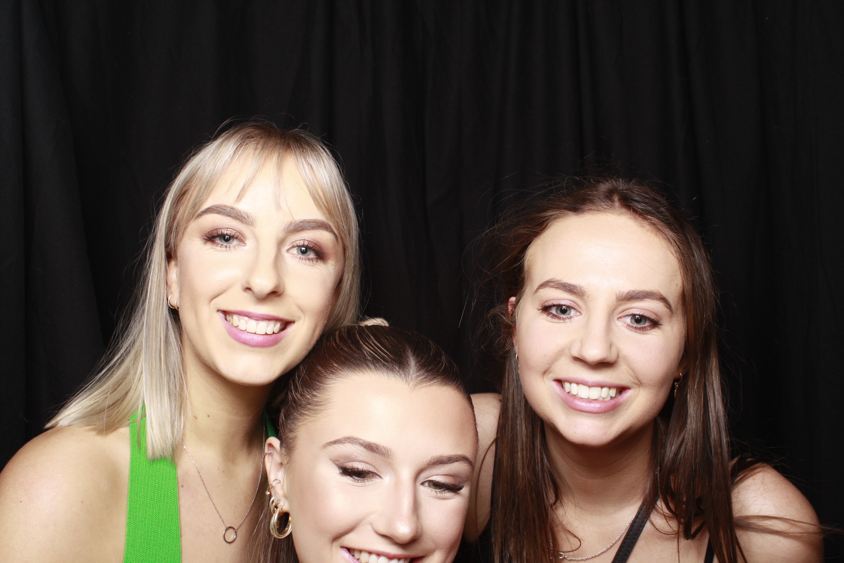 Nicole's 21st... 2022 | View more photos from the event at wgtngallery.classicphotobooths.co.nz/u/wgtncpbgallery/Nicoles-21st-2022