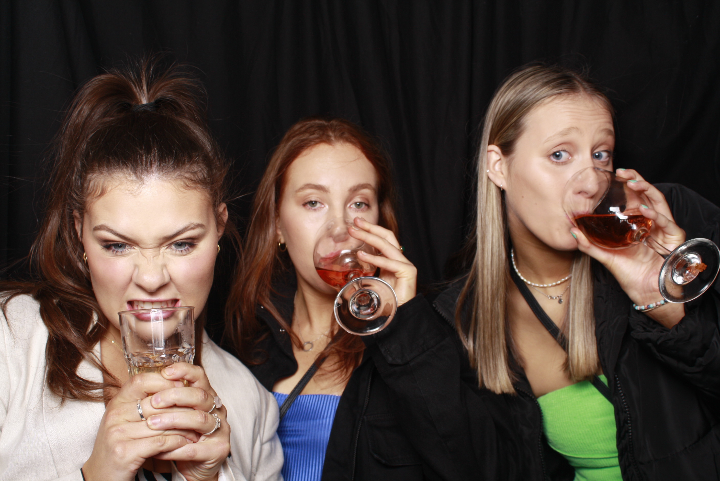 Nicole's 21st... 2022 | View more photos from the event at wgtngallery.classicphotobooths.co.nz/u/wgtncpbgallery/Nicoles-21st-2022