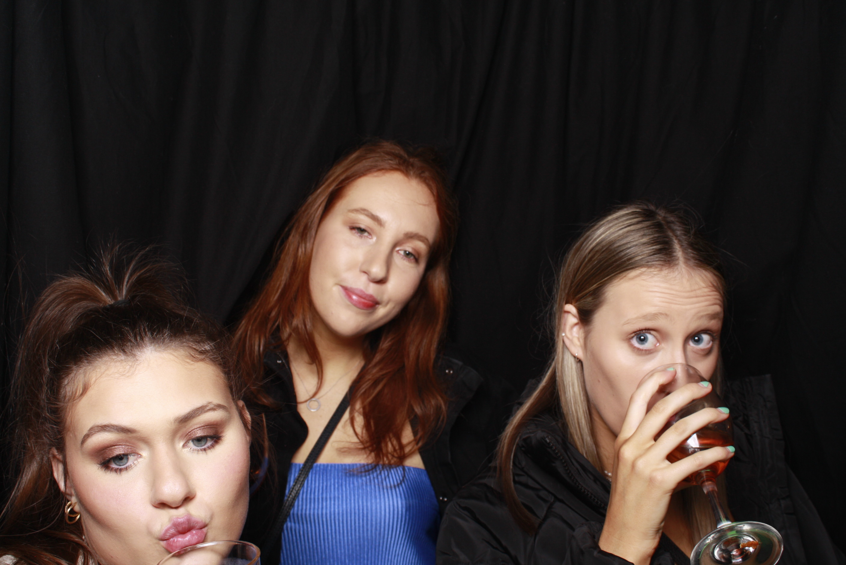 Nicole's 21st... 2022 | View more photos from the event at wgtngallery.classicphotobooths.co.nz/u/wgtncpbgallery/Nicoles-21st-2022