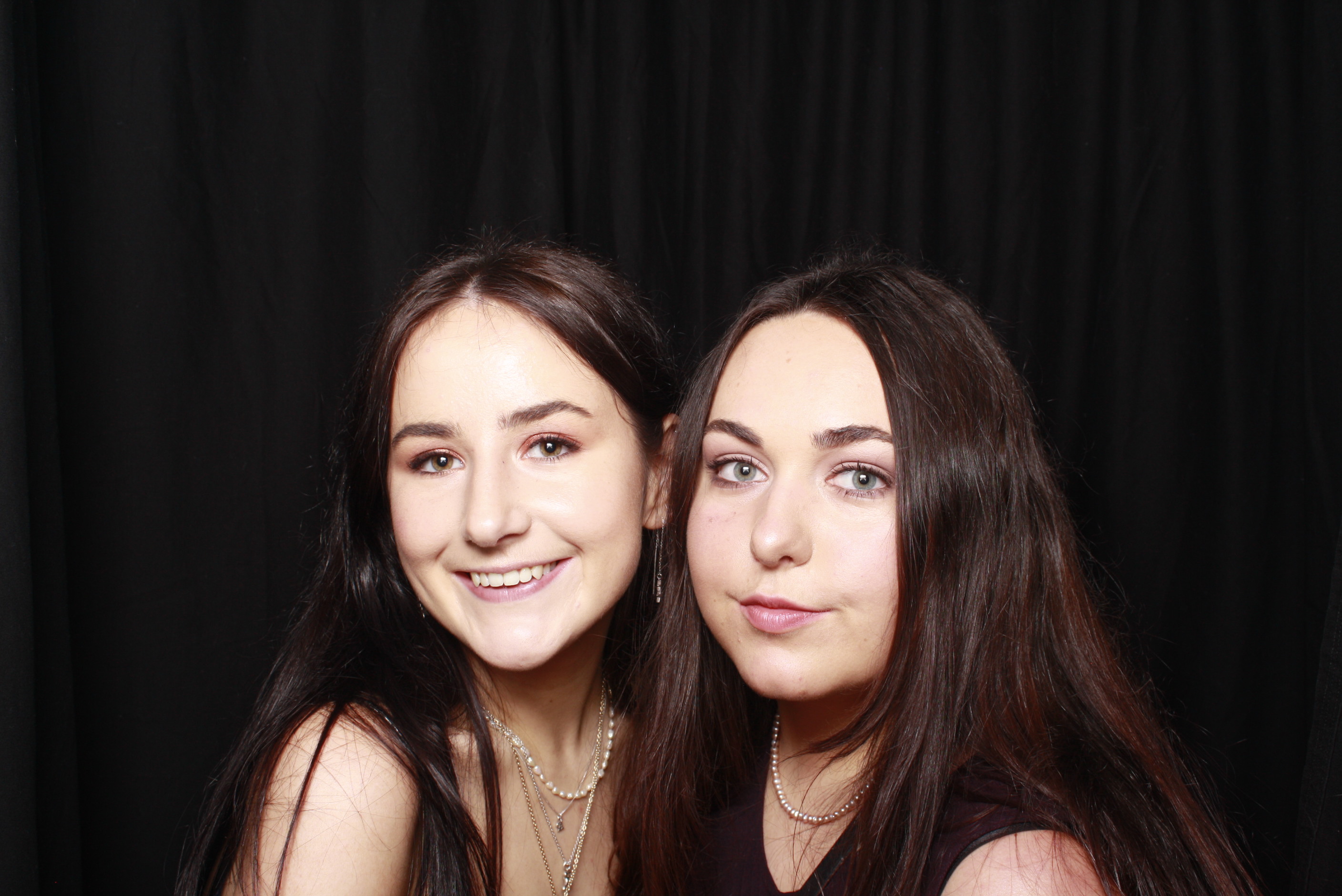 Nicole's 21st... 2022 | View more photos from the event at wgtngallery.classicphotobooths.co.nz/u/wgtncpbgallery/Nicoles-21st-2022