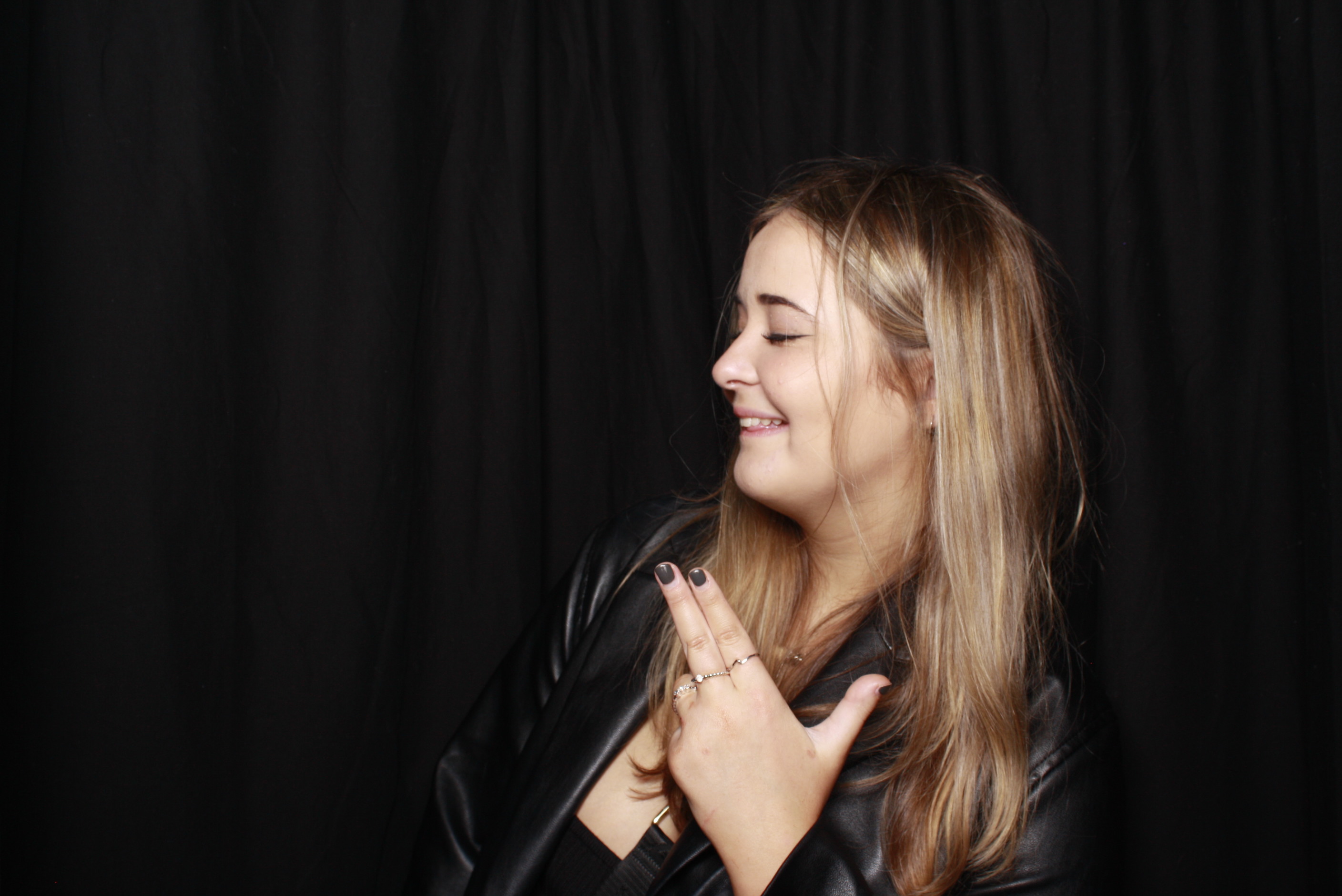 Nicole's 21st... 2022 | View more photos from the event at wgtngallery.classicphotobooths.co.nz/u/wgtncpbgallery/Nicoles-21st-2022