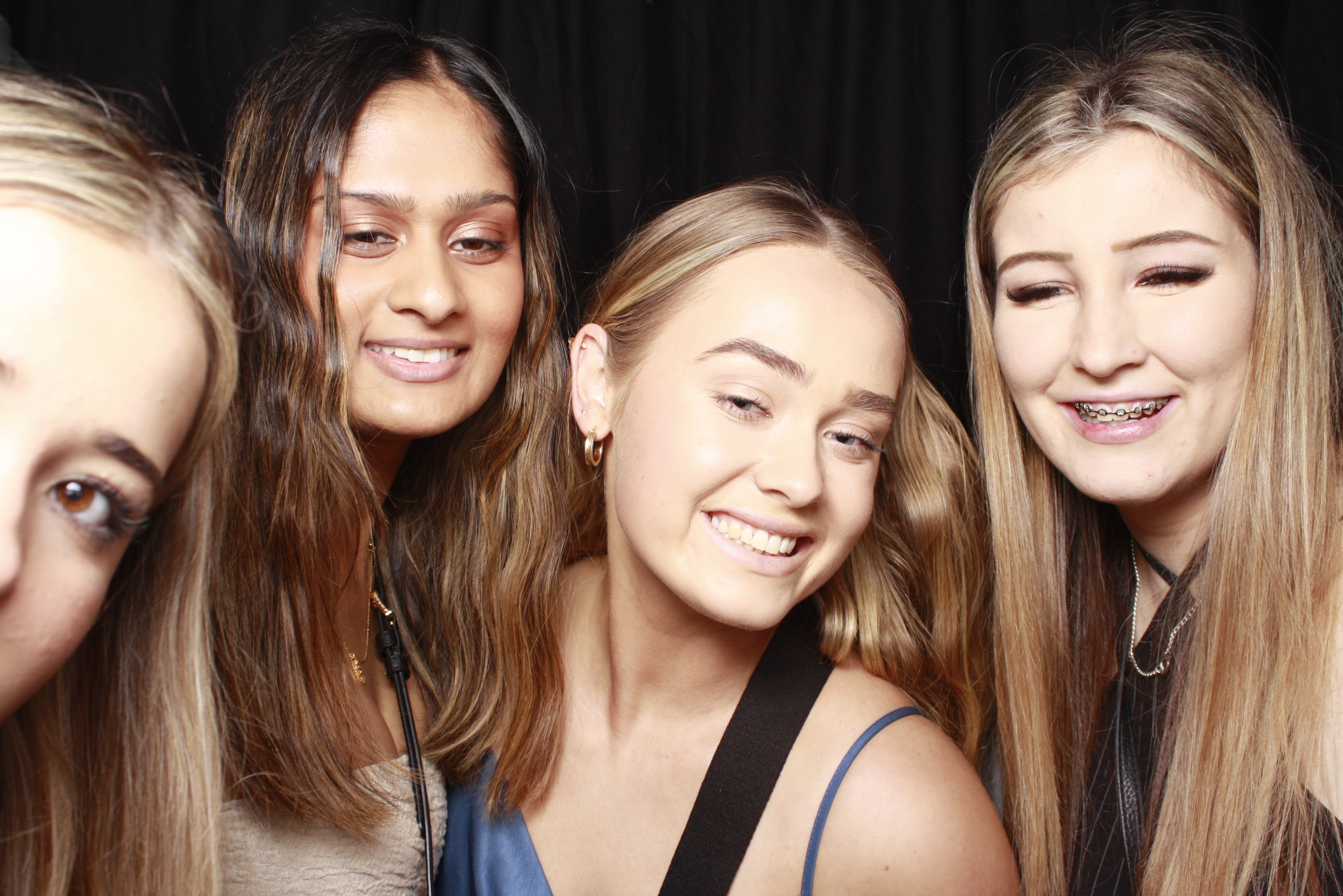 Nicole's 21st... 2022 | View more photos from the event at wgtngallery.classicphotobooths.co.nz/u/wgtncpbgallery/Nicoles-21st-2022