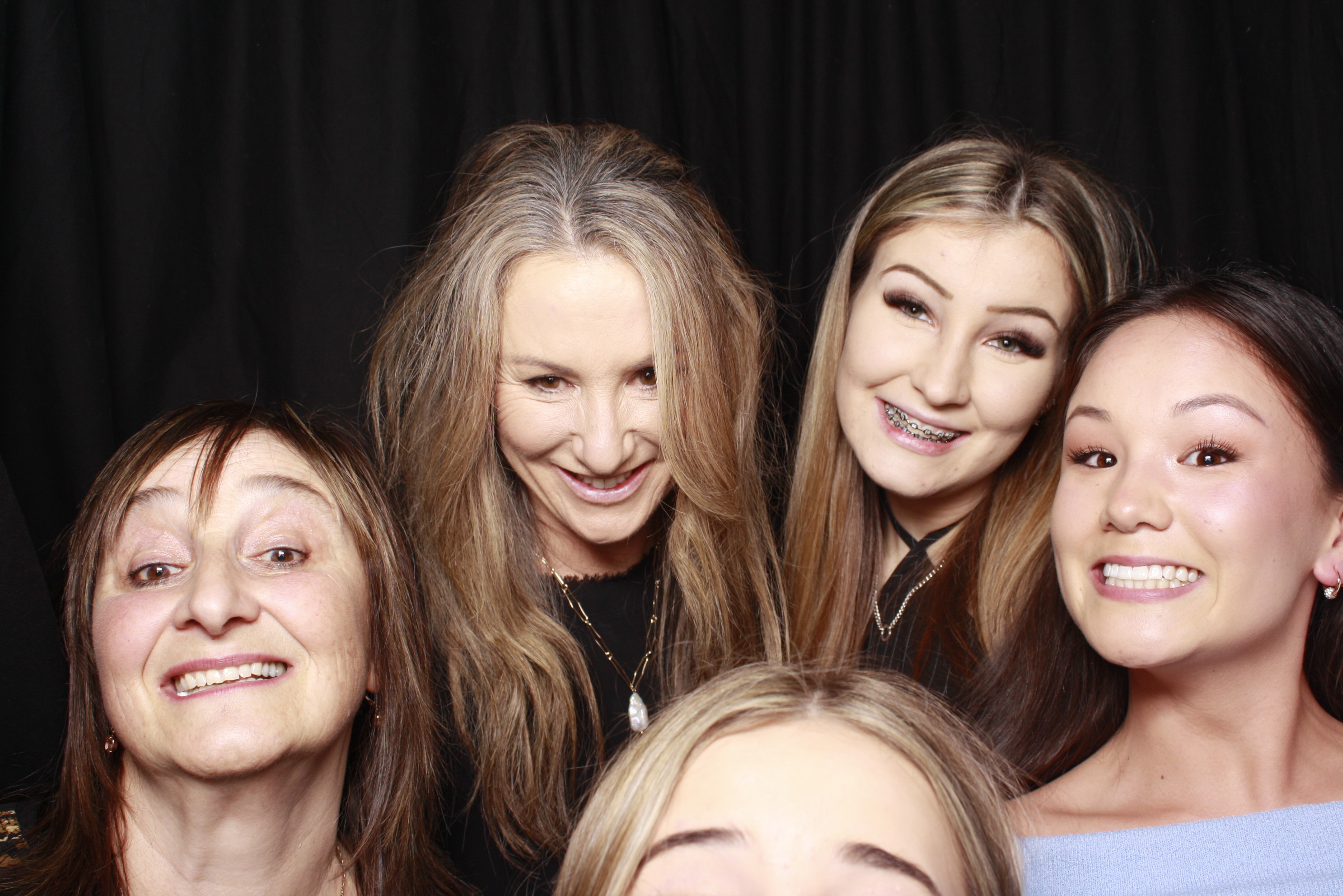 Nicole's 21st... 2022 | View more photos from the event at wgtngallery.classicphotobooths.co.nz/u/wgtncpbgallery/Nicoles-21st-2022