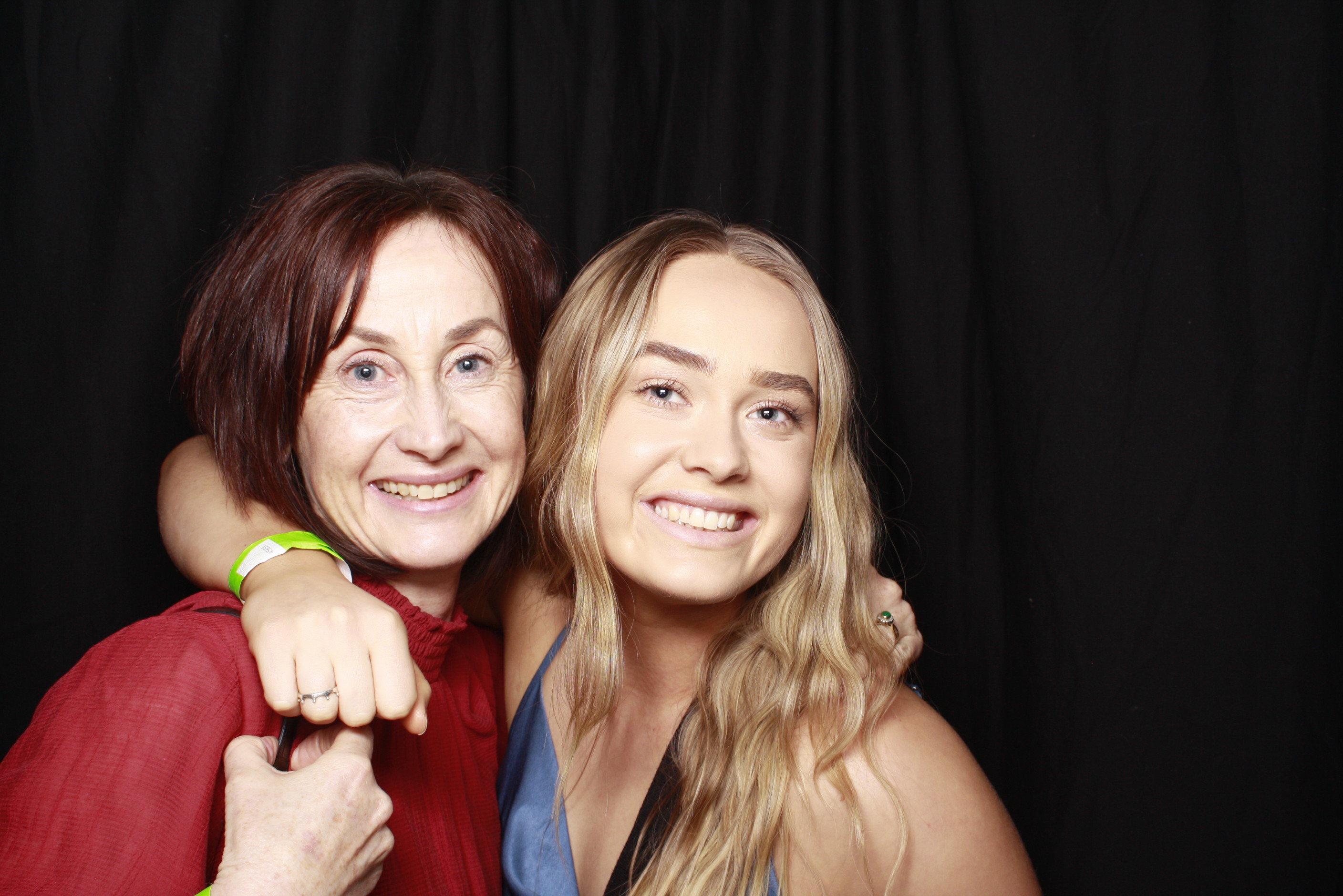 Nicole's 21st... 2022 | View more photos from the event at wgtngallery.classicphotobooths.co.nz/u/wgtncpbgallery/Nicoles-21st-2022