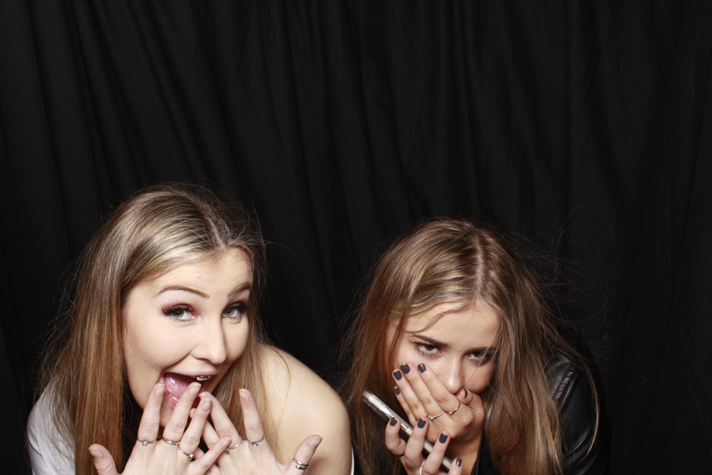 Nicole's 21st... 2022 | View more photos from the event at wgtngallery.classicphotobooths.co.nz/u/wgtncpbgallery/Nicoles-21st-2022