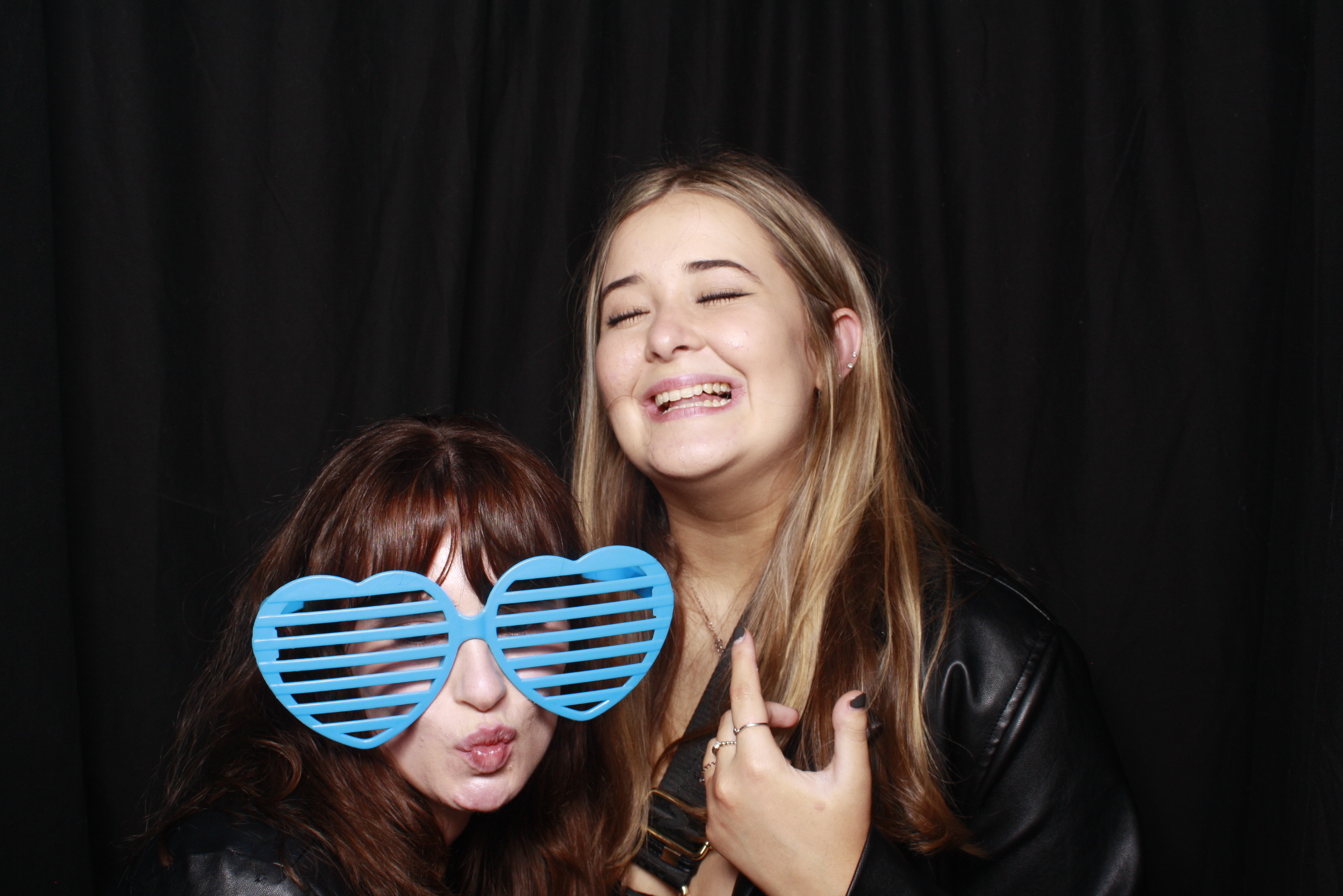 Nicole's 21st... 2022 | View more photos from the event at wgtngallery.classicphotobooths.co.nz/u/wgtncpbgallery/Nicoles-21st-2022