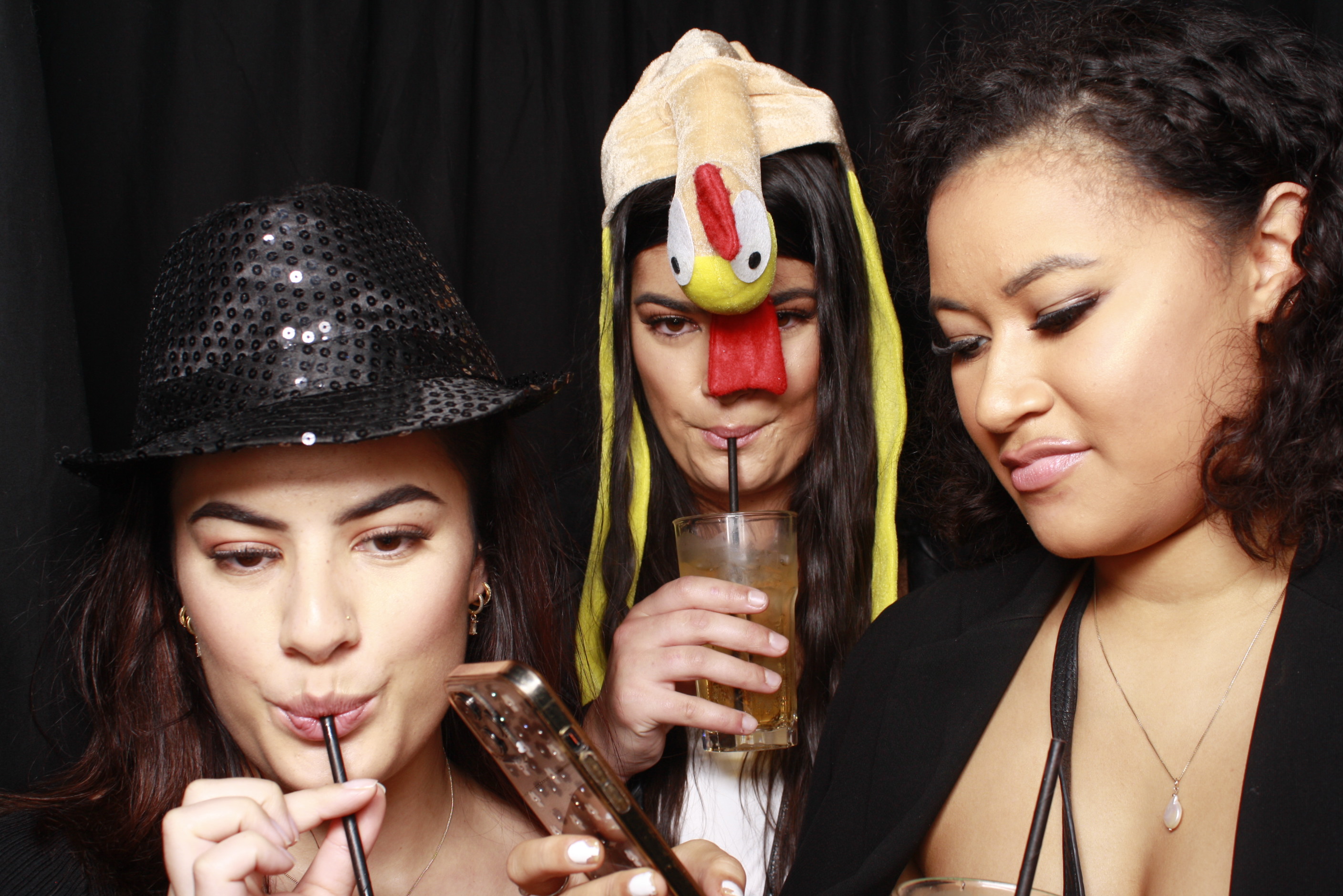 Nicole's 21st... 2022 | View more photos from the event at wgtngallery.classicphotobooths.co.nz/u/wgtncpbgallery/Nicoles-21st-2022