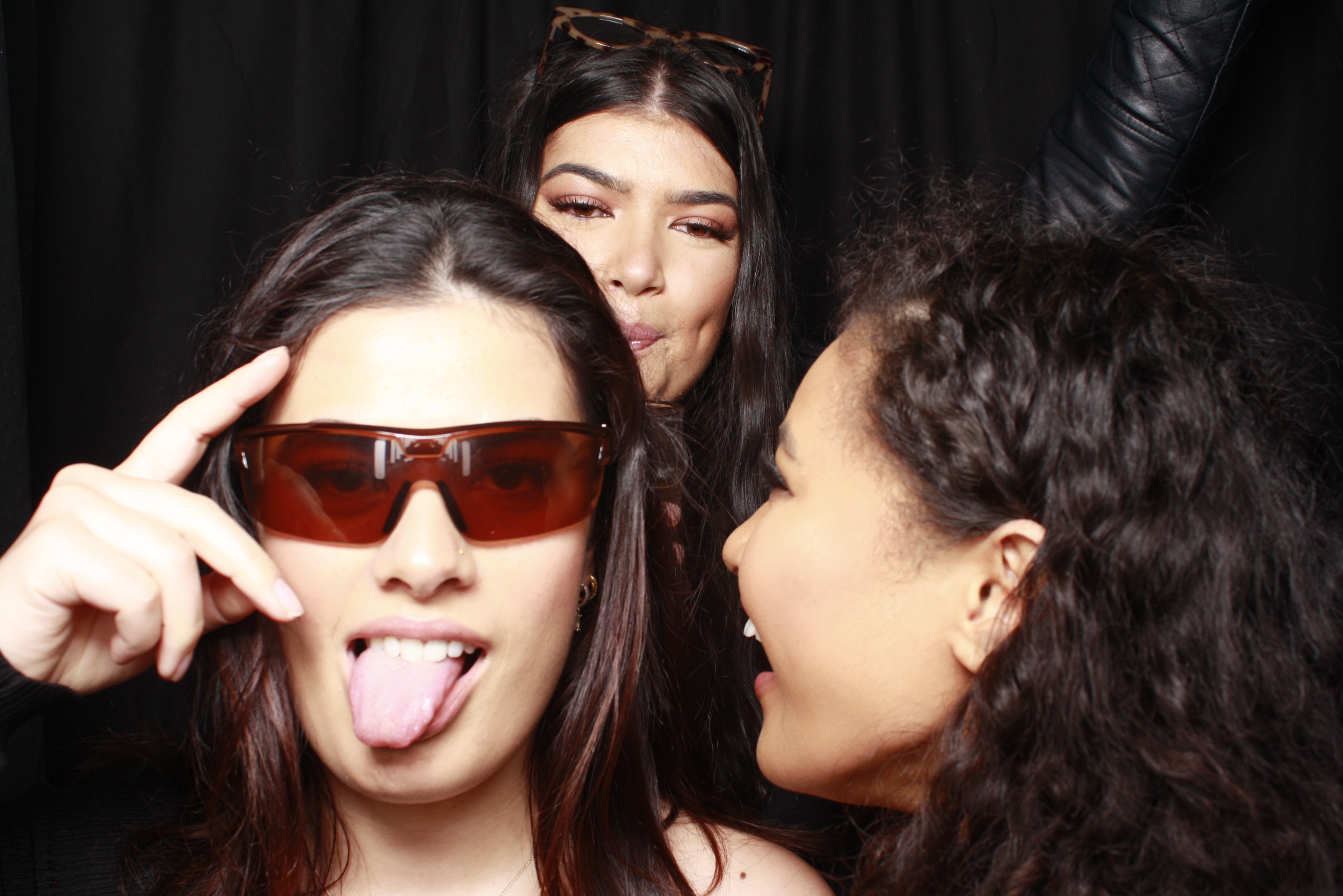 Nicole's 21st... 2022 | View more photos from the event at wgtngallery.classicphotobooths.co.nz/u/wgtncpbgallery/Nicoles-21st-2022