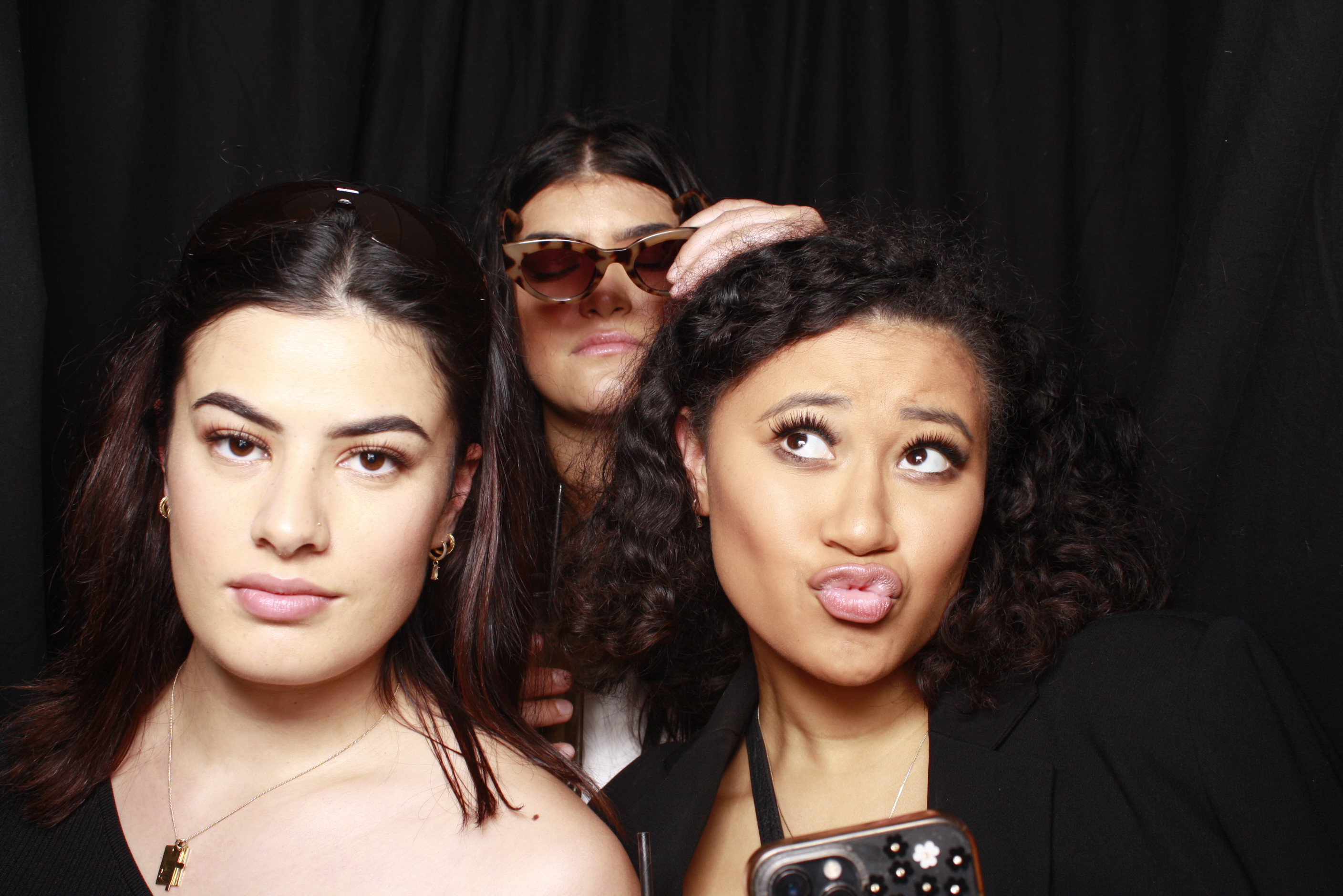 Nicole's 21st... 2022 | View more photos from the event at wgtngallery.classicphotobooths.co.nz/u/wgtncpbgallery/Nicoles-21st-2022