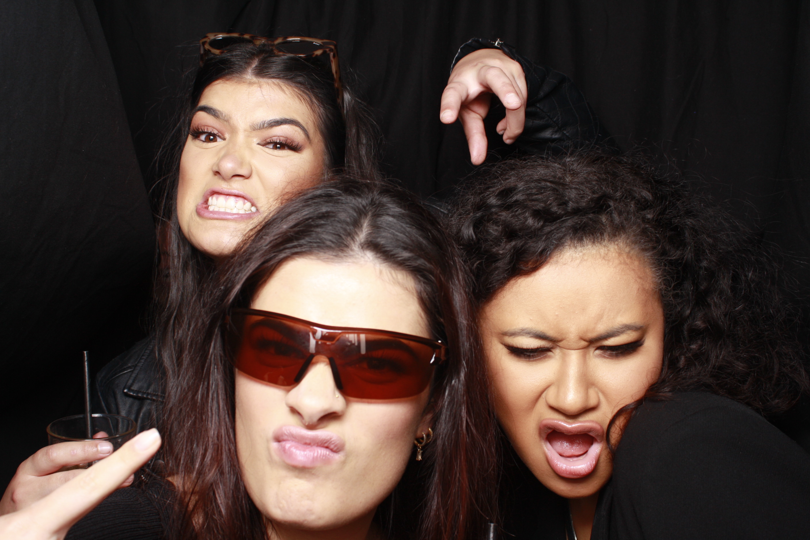 Nicole's 21st... 2022 | View more photos from the event at wgtngallery.classicphotobooths.co.nz/u/wgtncpbgallery/Nicoles-21st-2022