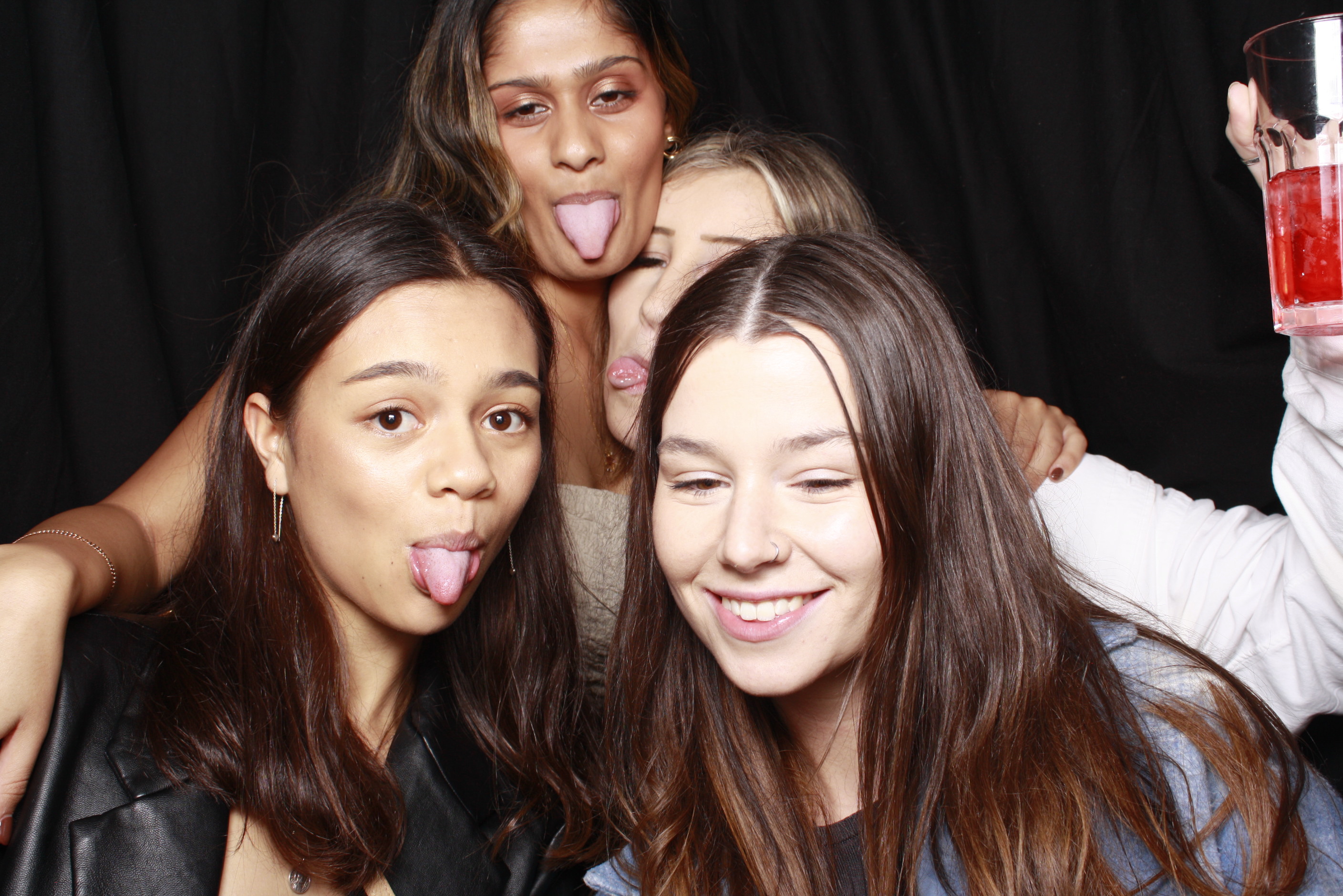 Nicole's 21st... 2022 | View more photos from the event at wgtngallery.classicphotobooths.co.nz/u/wgtncpbgallery/Nicoles-21st-2022