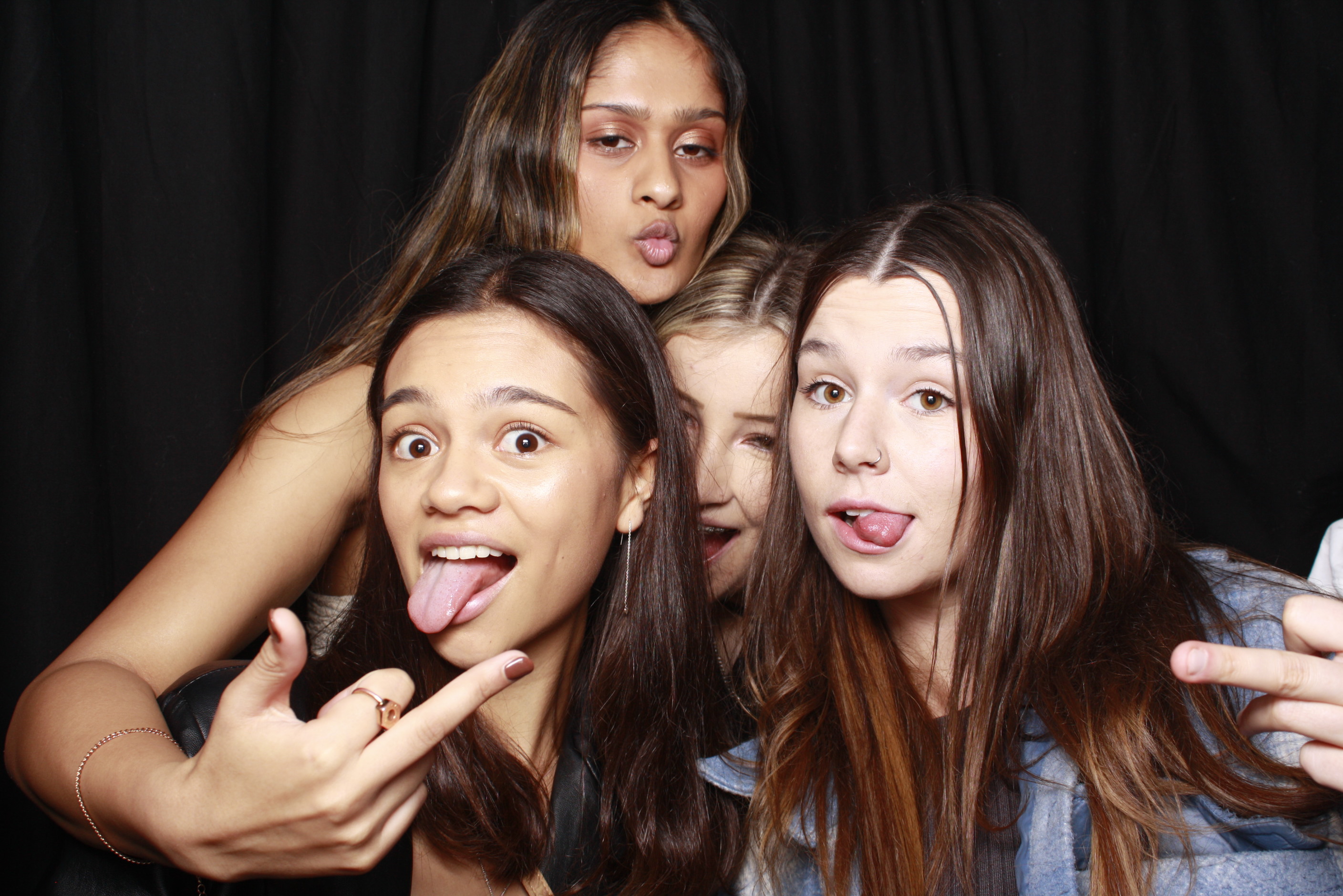 Nicole's 21st... 2022 | View more photos from the event at wgtngallery.classicphotobooths.co.nz/u/wgtncpbgallery/Nicoles-21st-2022