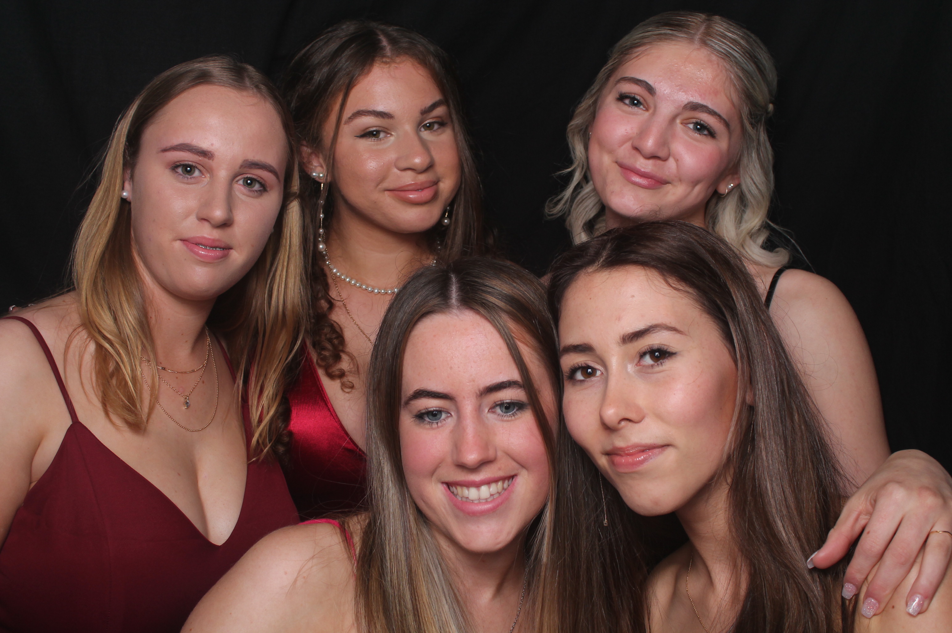 Solway College Ball 2022 | View more photos from the event at wgtngallery.classicphotobooths.co.nz/u/wgtncpbgallery/Solway-College-Ball-2022