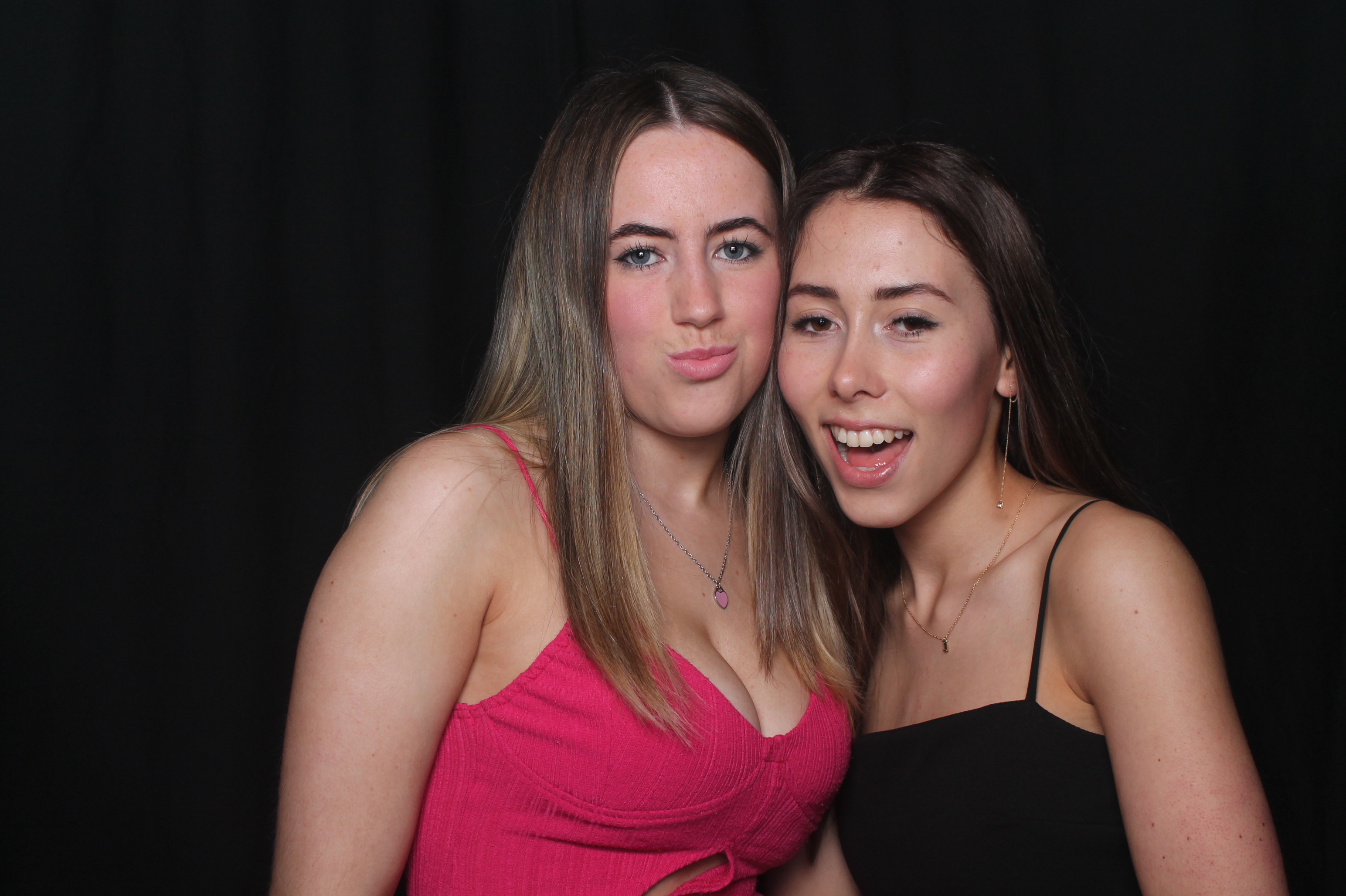 Solway College Ball 2022 | View more photos from the event at wgtngallery.classicphotobooths.co.nz/u/wgtncpbgallery/Solway-College-Ball-2022