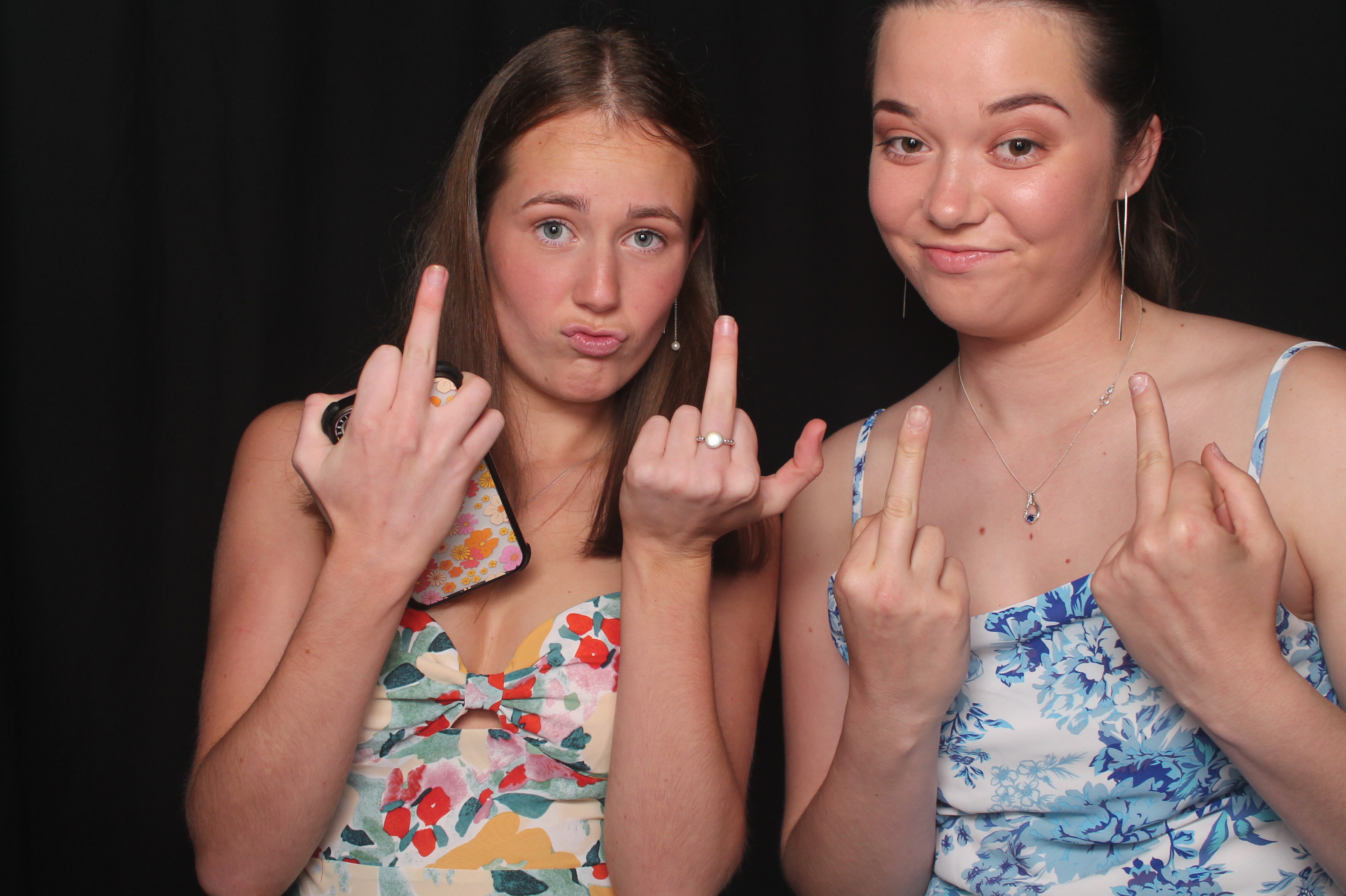 Solway College Ball 2022 | View more photos from the event at wgtngallery.classicphotobooths.co.nz/u/wgtncpbgallery/Solway-College-Ball-2022