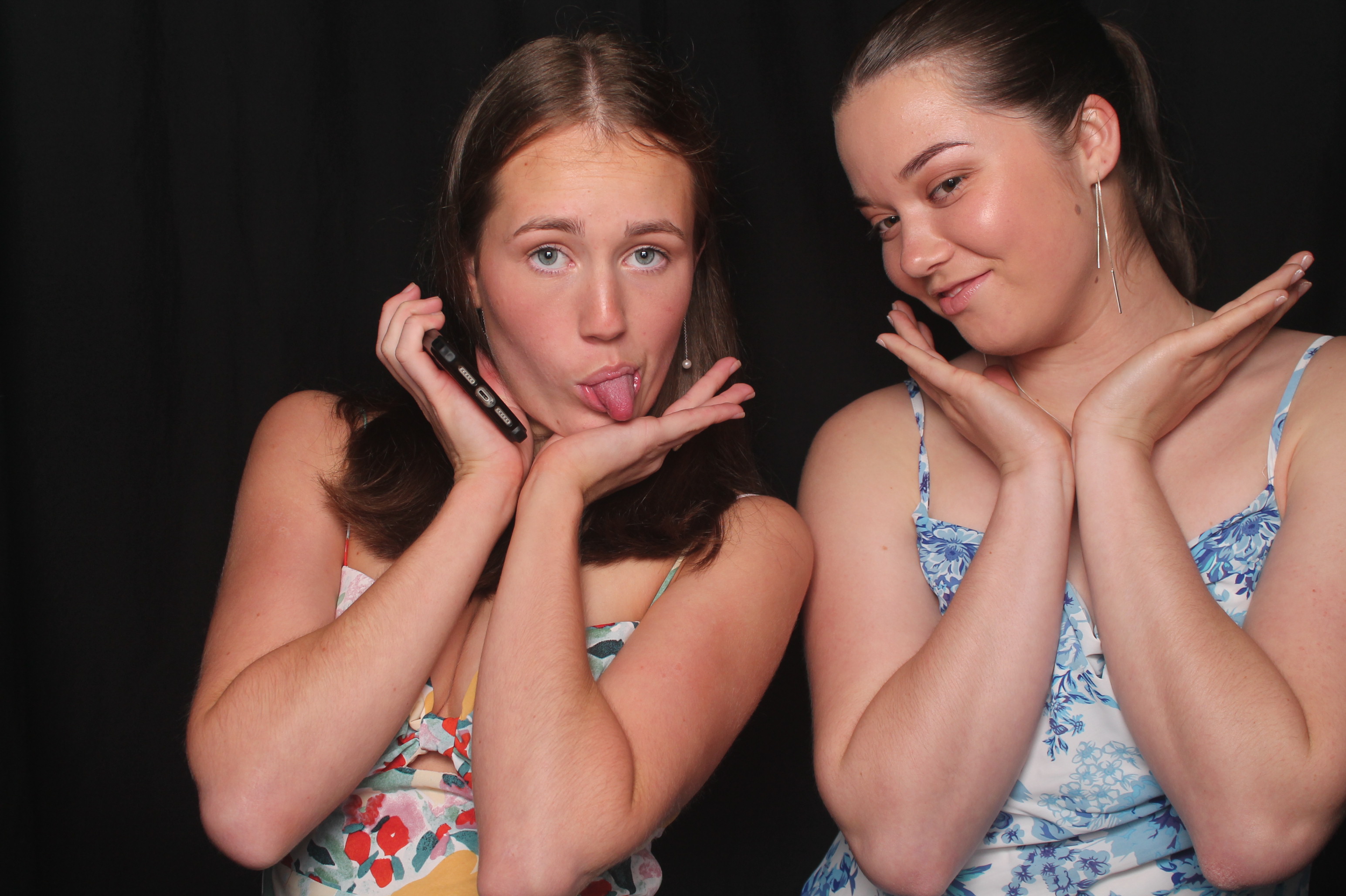 Solway College Ball 2022 | View more photos from the event at wgtngallery.classicphotobooths.co.nz/u/wgtncpbgallery/Solway-College-Ball-2022